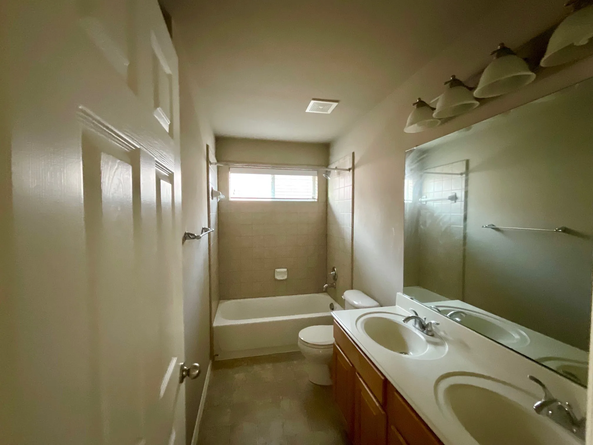 Single Family Residence For Rent in Dallas County , 3102 Red Oak Drive, Sunnyvale, Texas 75182, 4 Bedroom, 3 Bathroom, 2 Garage spaces, 2,918 Sqft, built in 2005, mls#21291884, Real Estate Agent in Sunnyvale, Homes For Rent in Dallas county, Homes For Rent in Sunnyvale, Realtor in Sunnyvale Texas, Real Estate Brokerage Independent Realty Texas, Luminita Cordes Realtor