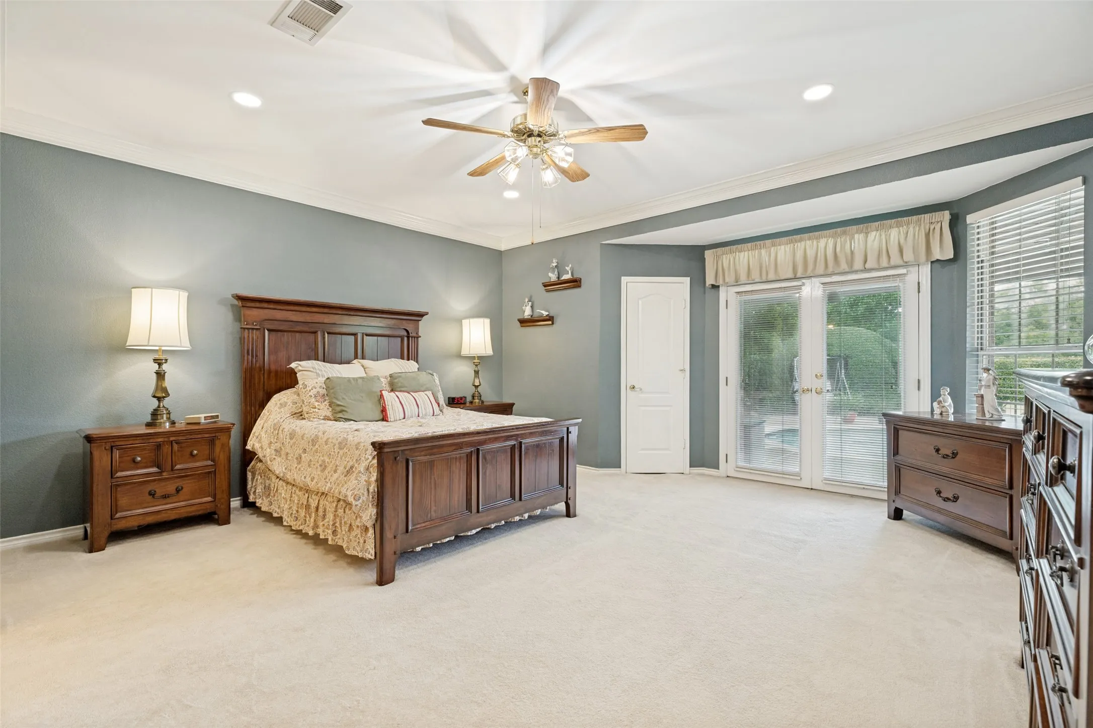 Huge primary suite with 2 closets!! Also the door gives private access to the pool and spa.