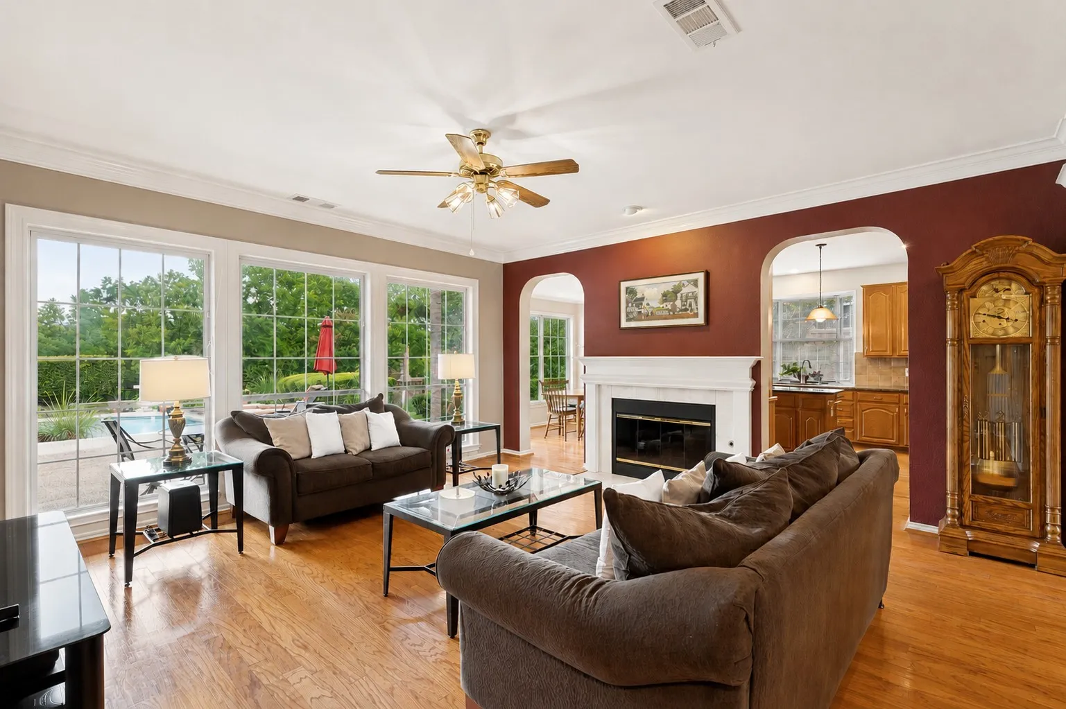 From this living room - famly room os a beautiful view of the pool and golf course!