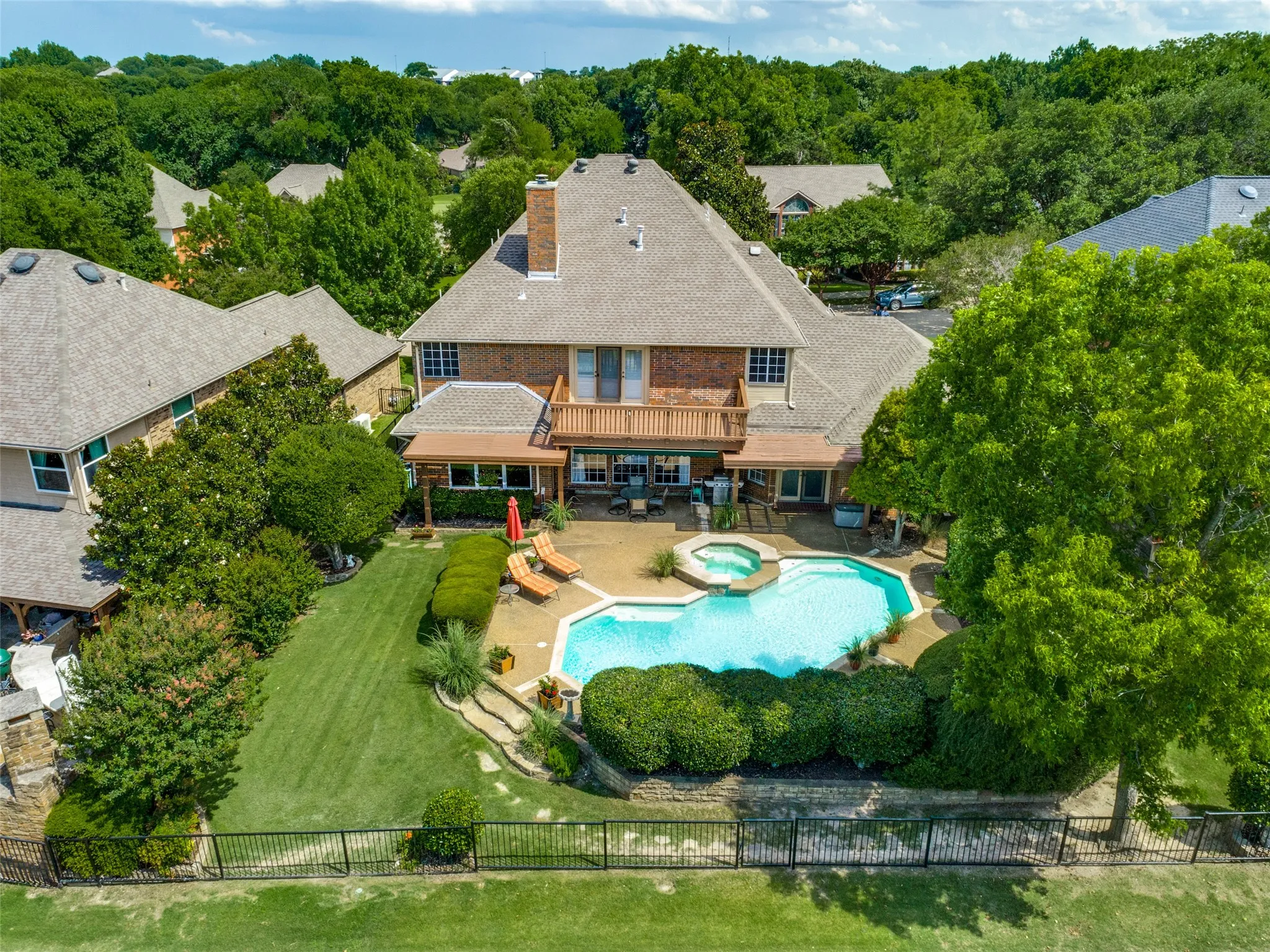Single Family Residence For Sale in Collin County , 2712 Brookside Lane, Mc Kinney, Texas 75072, 5 Bedroom, 4 Bathroom, 3 Garage spaces, 3,722 Sqft, built in 1991, mls#21291050, Real Estate Agent in Mc Kinney, Homes For Sale in Collin county, Homes For Sale in Mc Kinney, Realtor in Mc Kinney Texas, Real Estate Brokerage Independent Realty Texas, Luminita Cordes Realtor