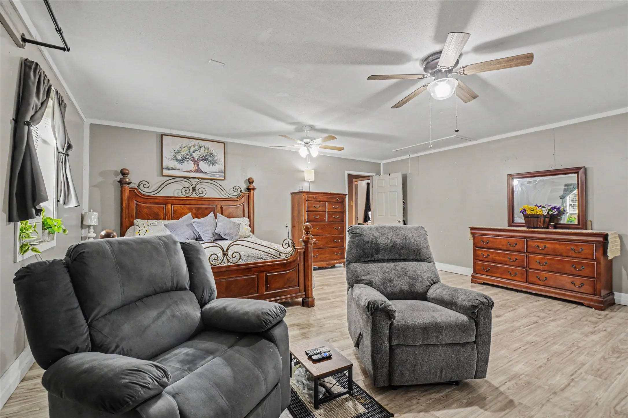 Single Family Residence For Sale in Fannin County , 2382 N FM 1743 Road, Windom, Texas 75492, 3 Bedroom, 3 Bathroom, Garage spaces, 2,197 Sqft, built in 1973, mls#21285433, Real Estate Agent in Windom, Homes For Sale in Fannin county, Homes For Sale in Windom, Realtor in Windom Texas, Real Estate Brokerage Independent Realty Texas, Luminita Cordes Realtor