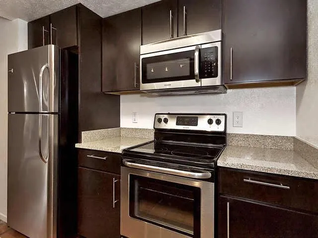Condominium For Rent in Dallas County , 5909 Birchbrook Drive 233, Dallas, Texas 75206, 2 Bedroom, 2 Bathroom, Garage spaces, 1,124 Sqft, built in 1970, mls#21291904, Real Estate Agent in Dallas, Homes For Rent in Dallas county, Homes For Rent in Dallas, Realtor in Dallas Texas, Real Estate Brokerage Independent Realty Texas, Luminita Cordes Realtor