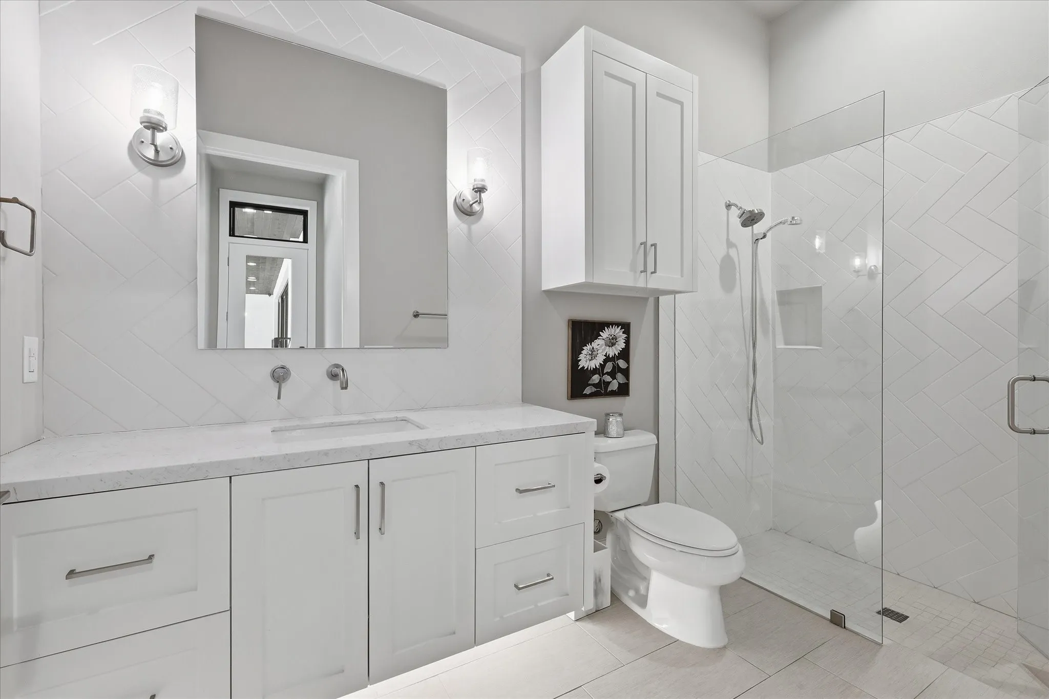 Single Family Residence For Sale in Tarrant County , 608 Shelton Drive, Colleyville, Texas 76034, 6 Bedroom, 7 Bathroom, 5 Garage spaces, 5,789 Sqft, built in 2021, mls#21290362, Real Estate Agent in Colleyville, Homes For Sale in Tarrant county, Homes For Sale in Colleyville, Realtor in Colleyville Texas, Real Estate Brokerage Independent Realty Texas, Luminita Cordes Realtor