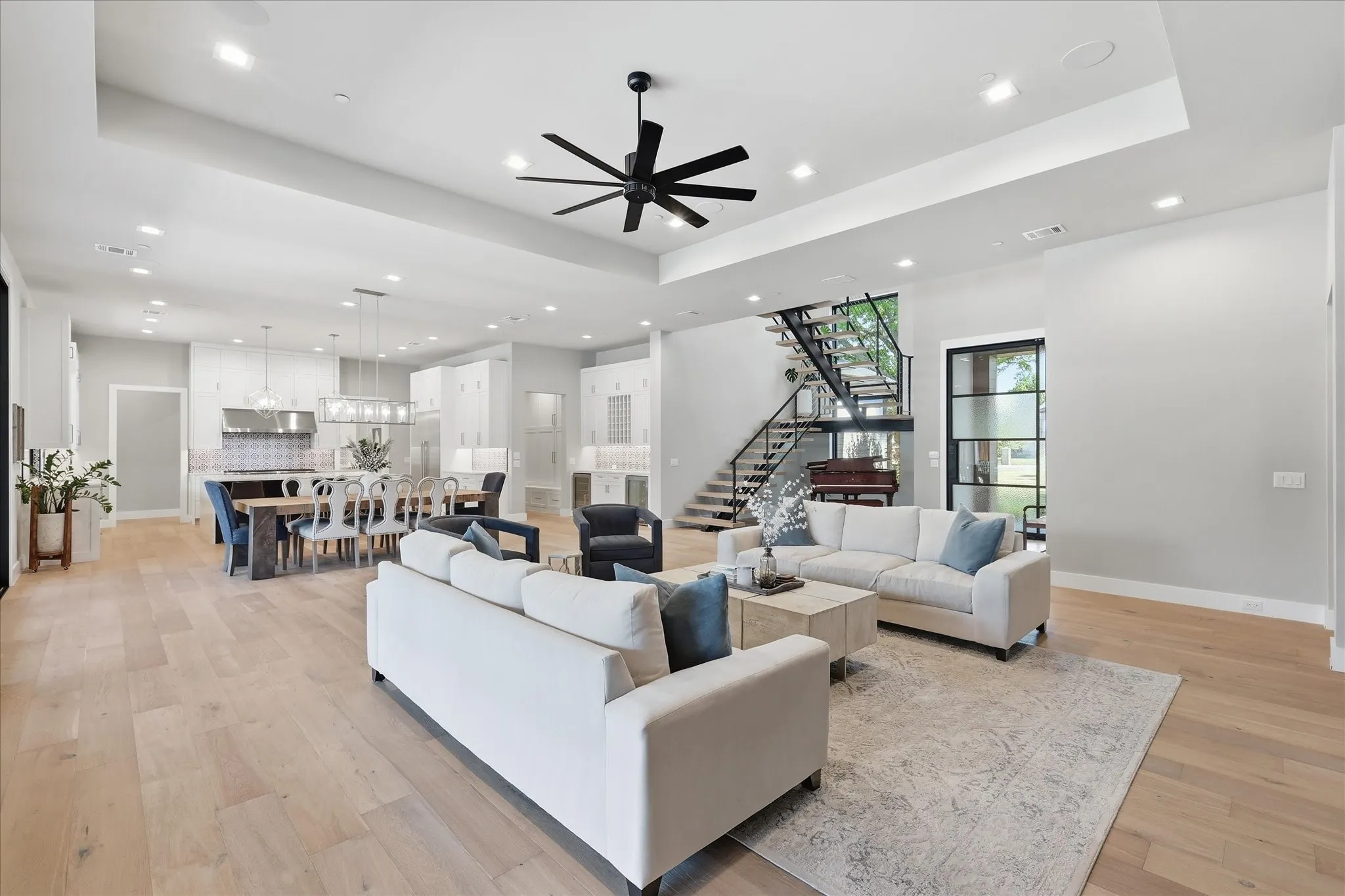 Single Family Residence For Sale in Tarrant County , 608 Shelton Drive, Colleyville, Texas 76034, 6 Bedroom, 7 Bathroom, 5 Garage spaces, 5,789 Sqft, built in 2021, mls#21290362, Real Estate Agent in Colleyville, Homes For Sale in Tarrant county, Homes For Sale in Colleyville, Realtor in Colleyville Texas, Real Estate Brokerage Independent Realty Texas, Luminita Cordes Realtor