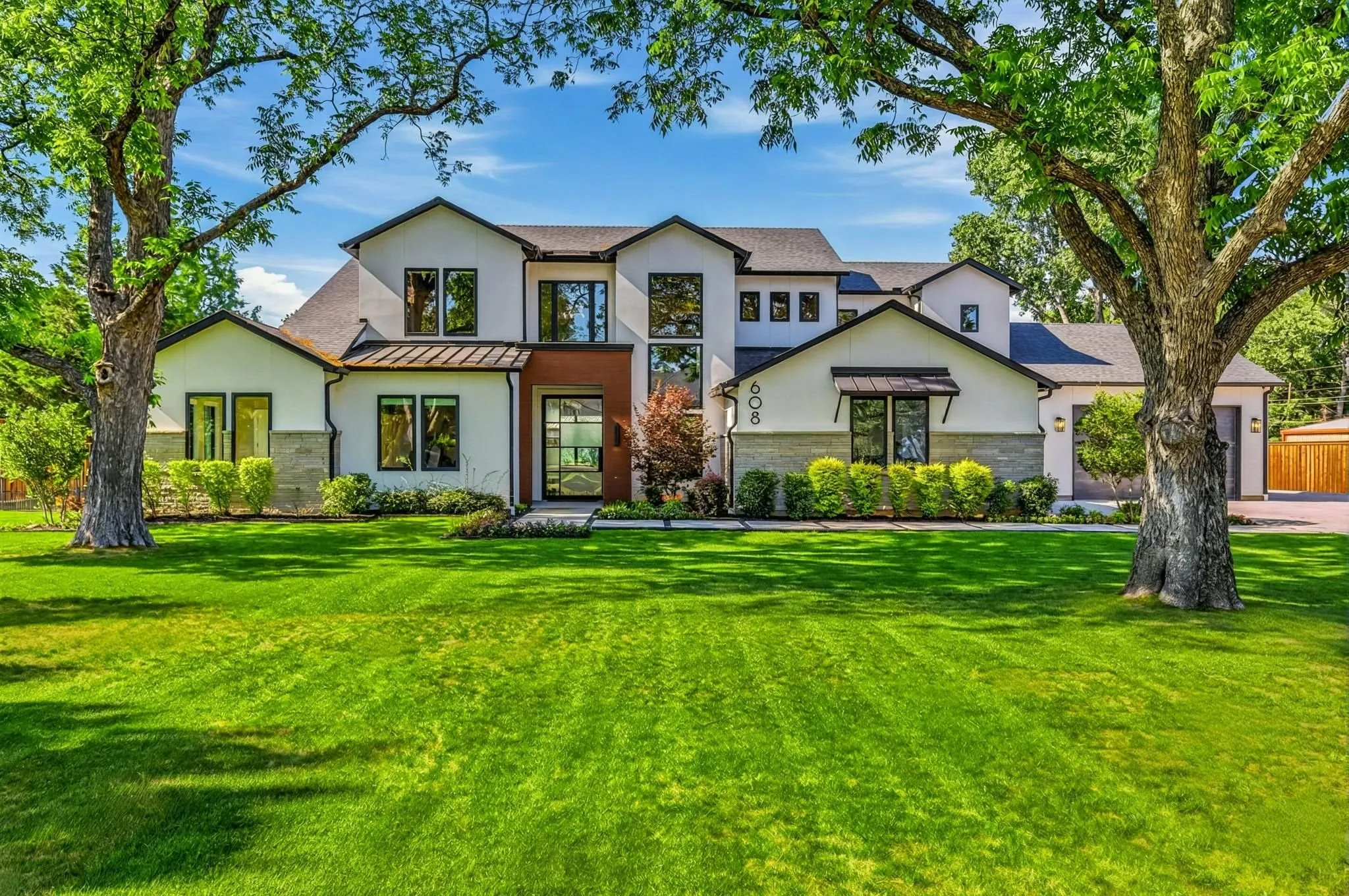 Single Family Residence For Sale in Tarrant County , 608 Shelton Drive, Colleyville, Texas 76034, 6 Bedroom, 7 Bathroom, 5 Garage spaces, 5,789 Sqft, built in 2021, mls#21290362, Real Estate Agent in Colleyville, Homes For Sale in Tarrant county, Homes For Sale in Colleyville, Realtor in Colleyville Texas, Real Estate Brokerage Independent Realty Texas, Luminita Cordes Realtor