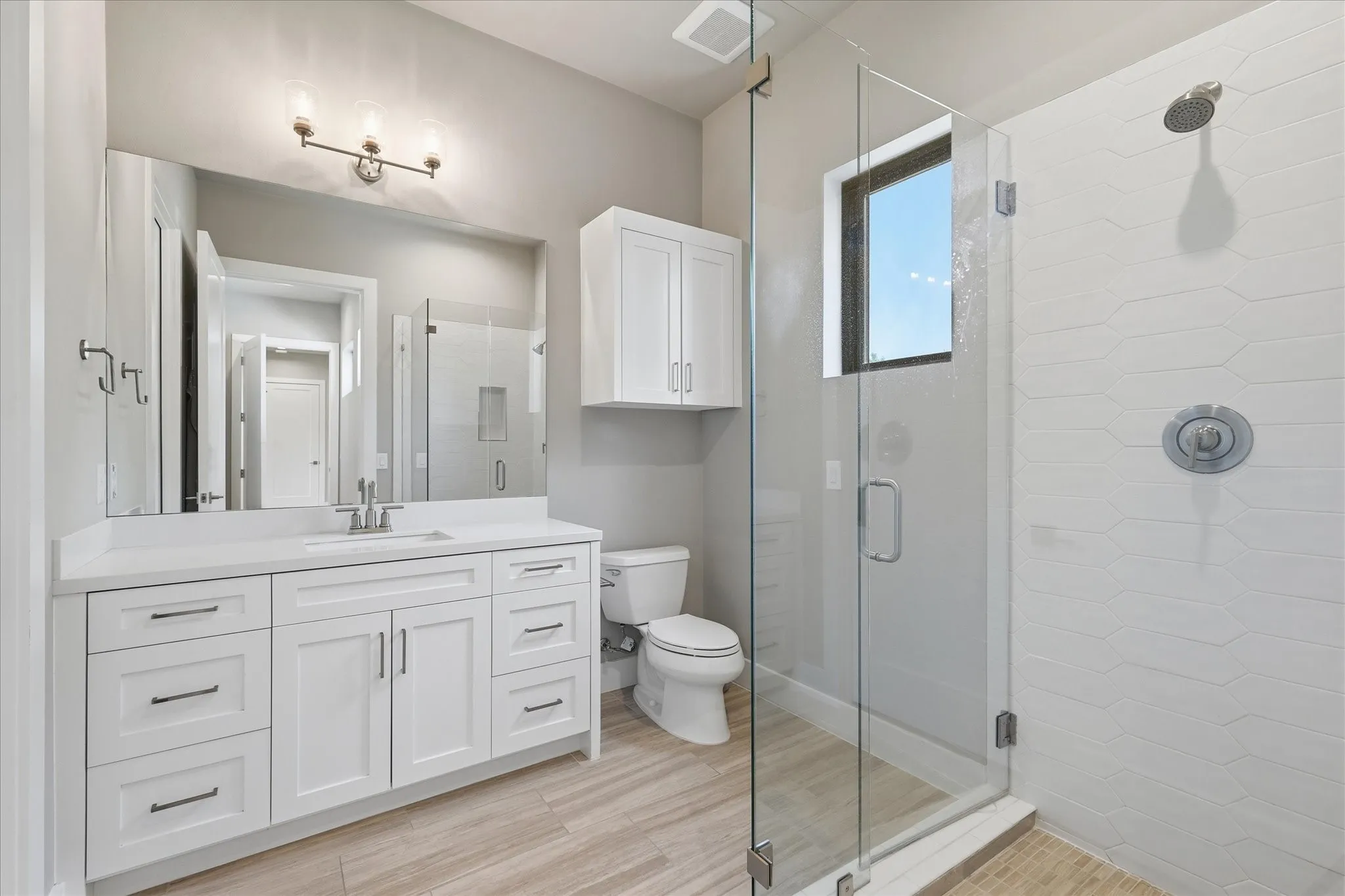 Single Family Residence For Sale in Tarrant County , 608 Shelton Drive, Colleyville, Texas 76034, 6 Bedroom, 7 Bathroom, 5 Garage spaces, 5,789 Sqft, built in 2021, mls#21290362, Real Estate Agent in Colleyville, Homes For Sale in Tarrant county, Homes For Sale in Colleyville, Realtor in Colleyville Texas, Real Estate Brokerage Independent Realty Texas, Luminita Cordes Realtor