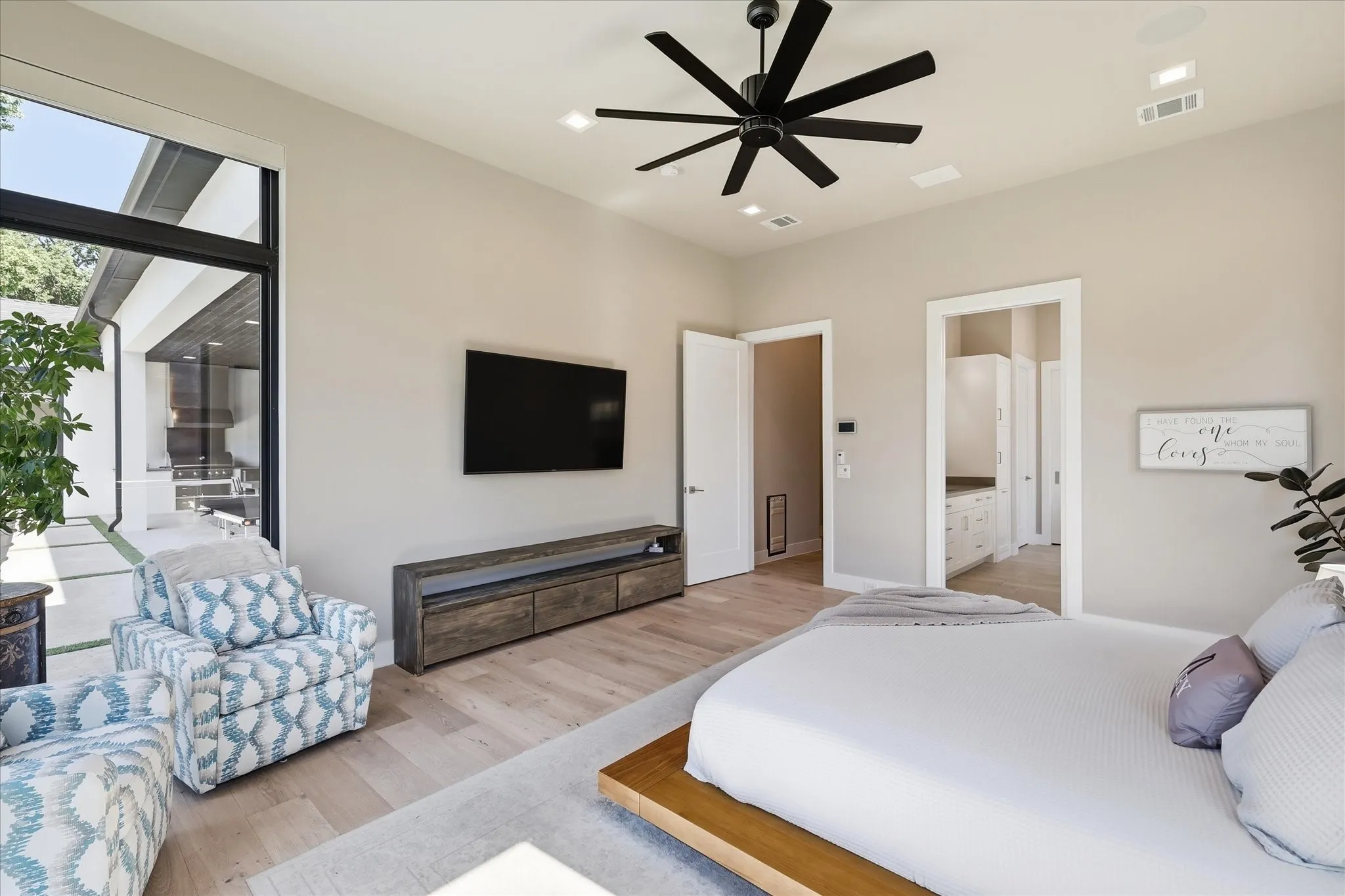 Single Family Residence For Sale in Tarrant County , 608 Shelton Drive, Colleyville, Texas 76034, 6 Bedroom, 7 Bathroom, 5 Garage spaces, 5,789 Sqft, built in 2021, mls#21290362, Real Estate Agent in Colleyville, Homes For Sale in Tarrant county, Homes For Sale in Colleyville, Realtor in Colleyville Texas, Real Estate Brokerage Independent Realty Texas, Luminita Cordes Realtor