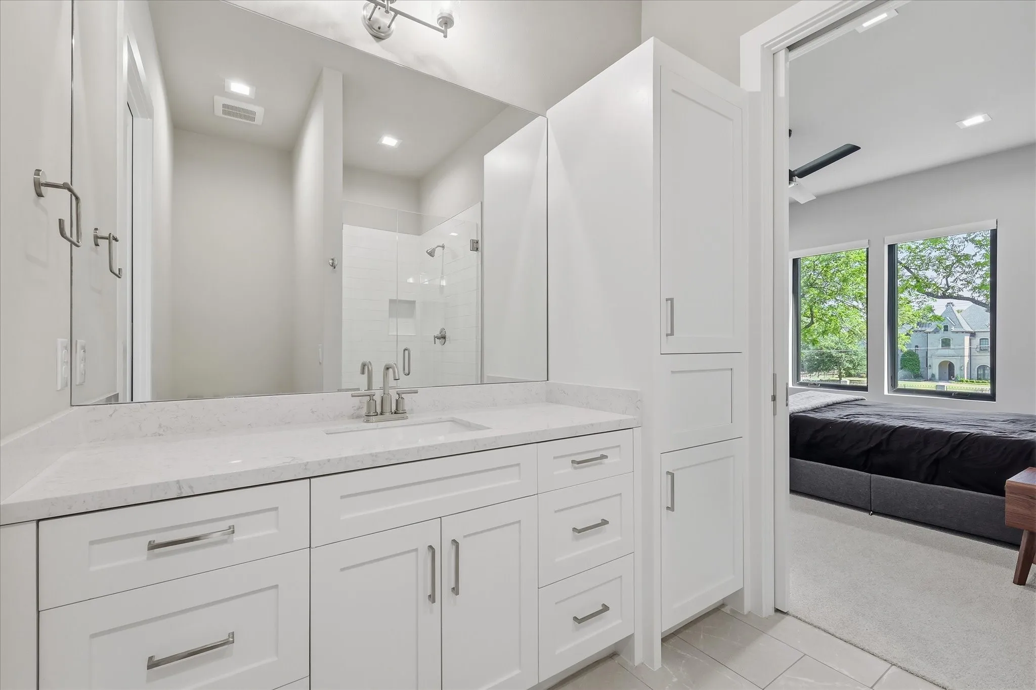 Single Family Residence For Sale in Tarrant County , 608 Shelton Drive, Colleyville, Texas 76034, 6 Bedroom, 7 Bathroom, 5 Garage spaces, 5,789 Sqft, built in 2021, mls#21290362, Real Estate Agent in Colleyville, Homes For Sale in Tarrant county, Homes For Sale in Colleyville, Realtor in Colleyville Texas, Real Estate Brokerage Independent Realty Texas, Luminita Cordes Realtor