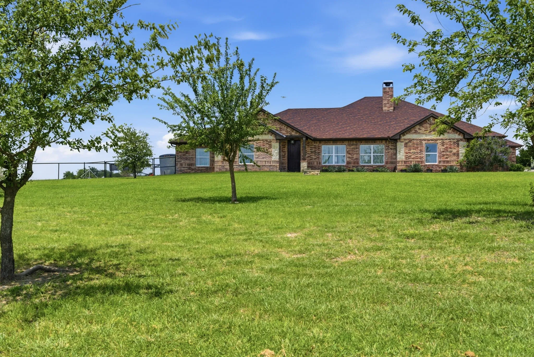 Single Family Residence For Sale in Parker County , 3020 Jolene Court, Springtown, Texas 76082, 4 Bedroom, 3 Bathroom, 2 Garage spaces, 2,777 Sqft, built in 2021, mls#21291417, Real Estate Agent in Springtown, Homes For Sale in Parker county, Homes For Sale in Springtown, Realtor in Springtown Texas, Real Estate Brokerage Independent Realty Texas, Luminita Cordes Realtor