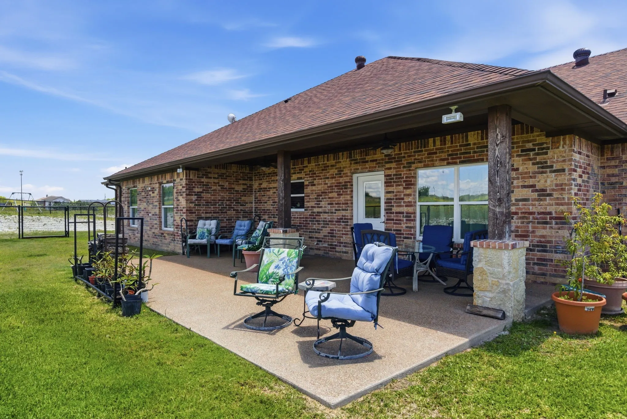 Single Family Residence For Sale in Parker County , 3020 Jolene Court, Springtown, Texas 76082, 4 Bedroom, 3 Bathroom, 2 Garage spaces, 2,777 Sqft, built in 2021, mls#21291417, Real Estate Agent in Springtown, Homes For Sale in Parker county, Homes For Sale in Springtown, Realtor in Springtown Texas, Real Estate Brokerage Independent Realty Texas, Luminita Cordes Realtor