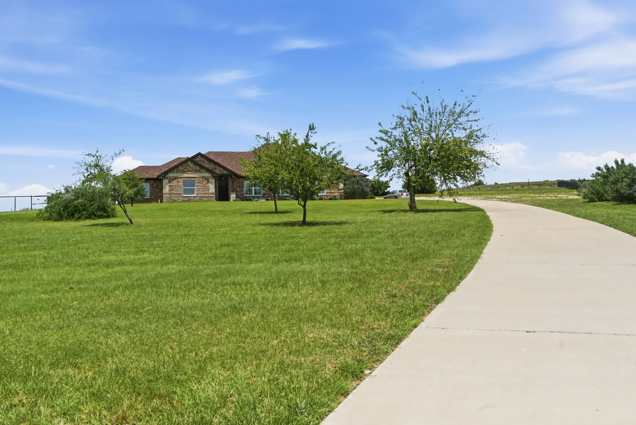 Single Family Residence For Sale in Parker County , 3020 Jolene Court, Springtown, Texas 76082, 4 Bedroom, 3 Bathroom, 2 Garage spaces, 2,777 Sqft, built in 2021, mls#21291417, Real Estate Agent in Springtown, Homes For Sale in Parker county, Homes For Sale in Springtown, Realtor in Springtown Texas, Real Estate Brokerage Independent Realty Texas, Luminita Cordes Realtor