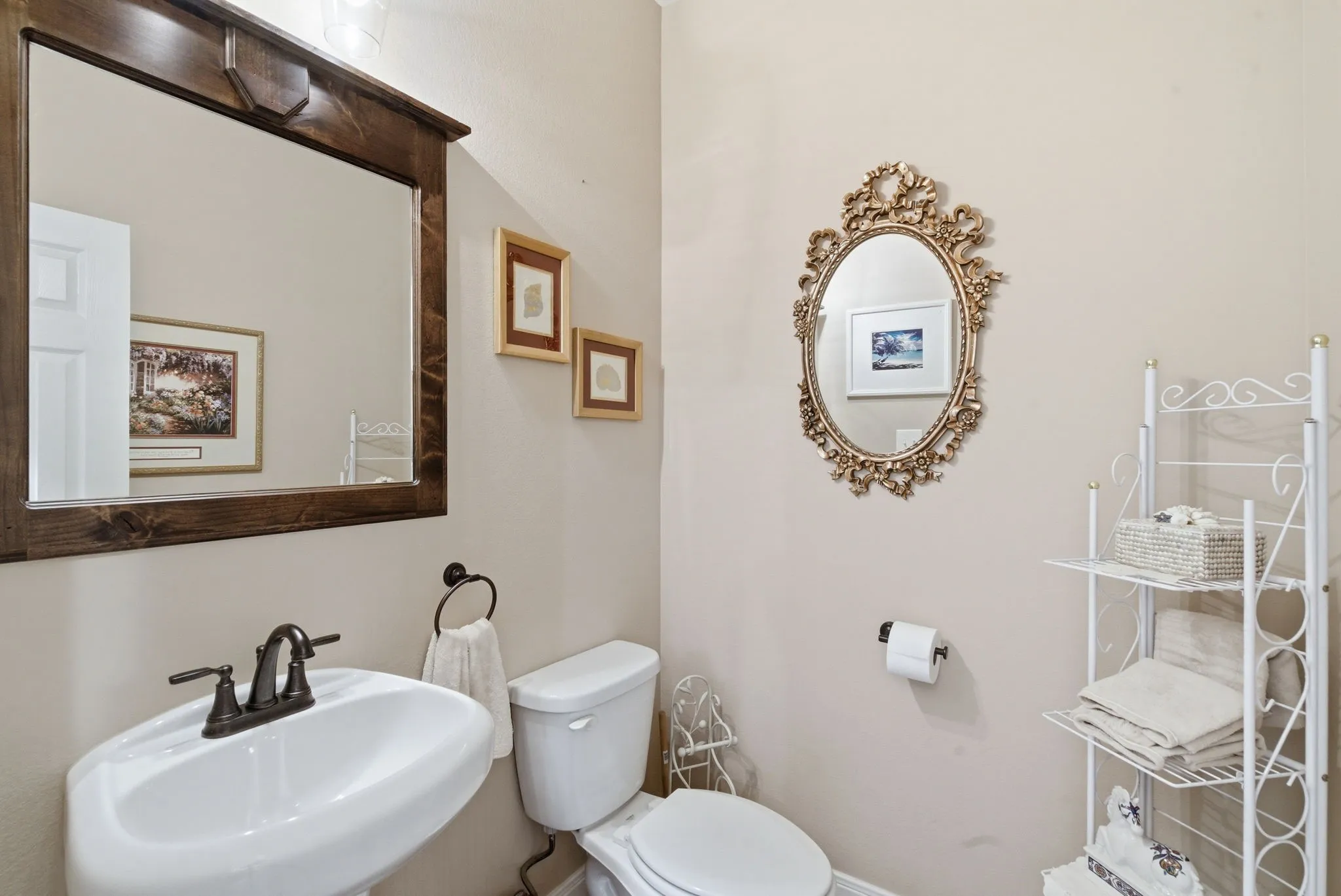 Single Family Residence For Sale in Parker County , 3020 Jolene Court, Springtown, Texas 76082, 4 Bedroom, 3 Bathroom, 2 Garage spaces, 2,777 Sqft, built in 2021, mls#21291417, Real Estate Agent in Springtown, Homes For Sale in Parker county, Homes For Sale in Springtown, Realtor in Springtown Texas, Real Estate Brokerage Independent Realty Texas, Luminita Cordes Realtor