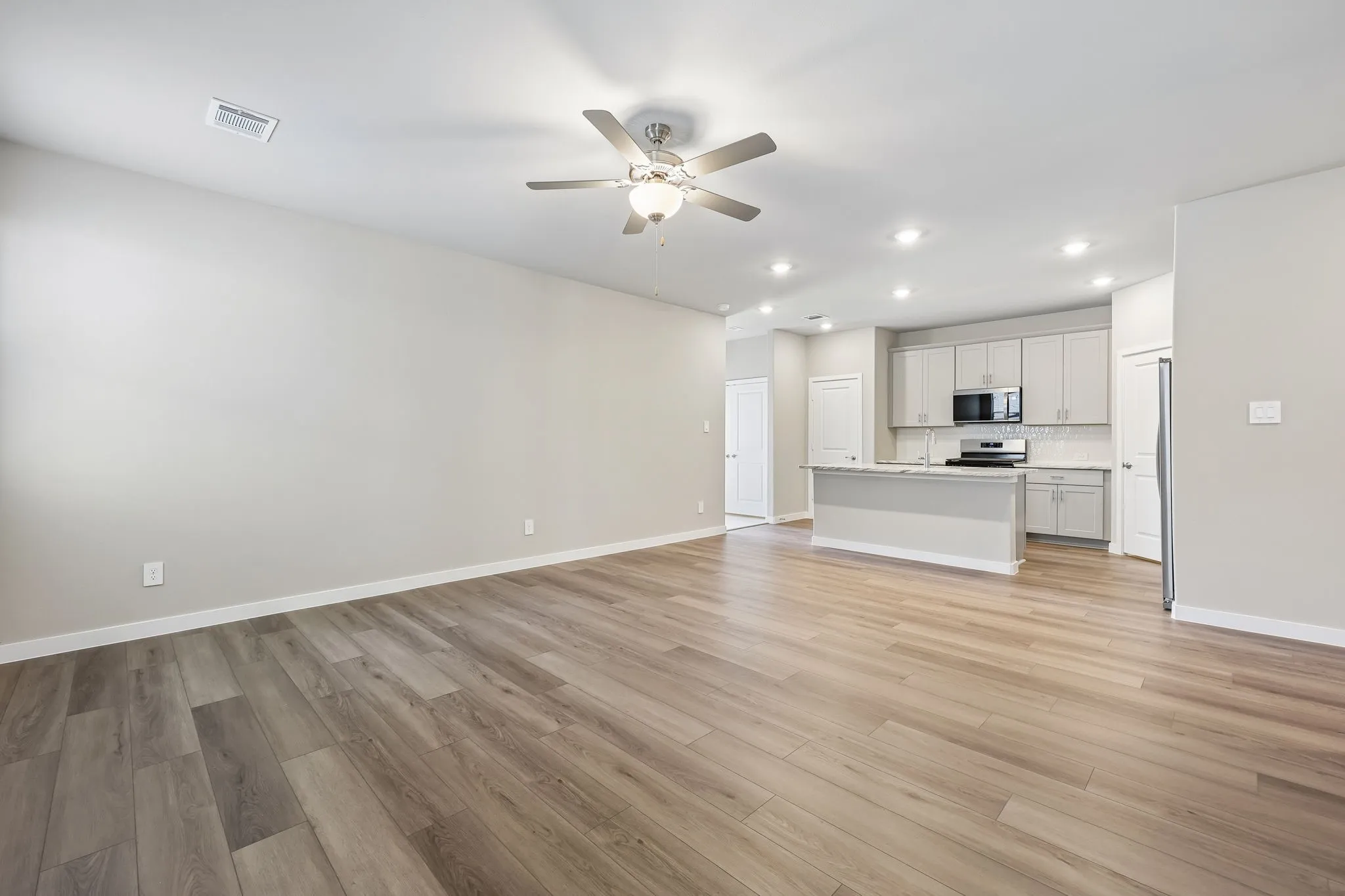 Single Family Residence For Sale in Tarrant County , 3281 Mint Springs Street, Fort Worth, Texas 76179, 4 Bedroom, 2 Bathroom, 2 Garage spaces, 1,584 Sqft, built in 2026, mls#21291279, Real Estate Agent in Fort Worth, Homes For Sale in Tarrant county, Homes For Sale in Fort Worth, Realtor in Fort Worth Texas, Real Estate Brokerage Independent Realty Texas, Luminita Cordes Realtor