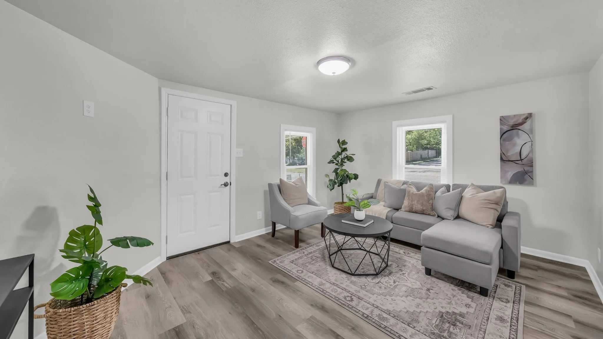 Single Family Residence For Sale in Parker County , 1220 N Rusk Street, Weatherford, Texas 76086, 2 Bedroom, 2 Bathroom, Garage spaces, 888 Sqft, built in 1955, mls#21283907, Real Estate Agent in Weatherford, Homes For Sale in Parker county, Homes For Sale in Weatherford, Realtor in Weatherford Texas, Real Estate Brokerage Independent Realty Texas, Luminita Cordes Realtor