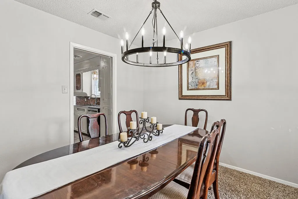 Single Family Residence For Sale in Tarrant County , 4300 Barcelona Drive, Fort Worth, Texas 76133, 3 Bedroom, 3 Bathroom, 2 Garage spaces, 2,533 Sqft, built in 1970, mls#21291872, Real Estate Agent in Fort Worth, Homes For Sale in Tarrant county, Homes For Sale in Fort Worth, Realtor in Fort Worth Texas, Real Estate Brokerage Independent Realty Texas, Luminita Cordes Realtor