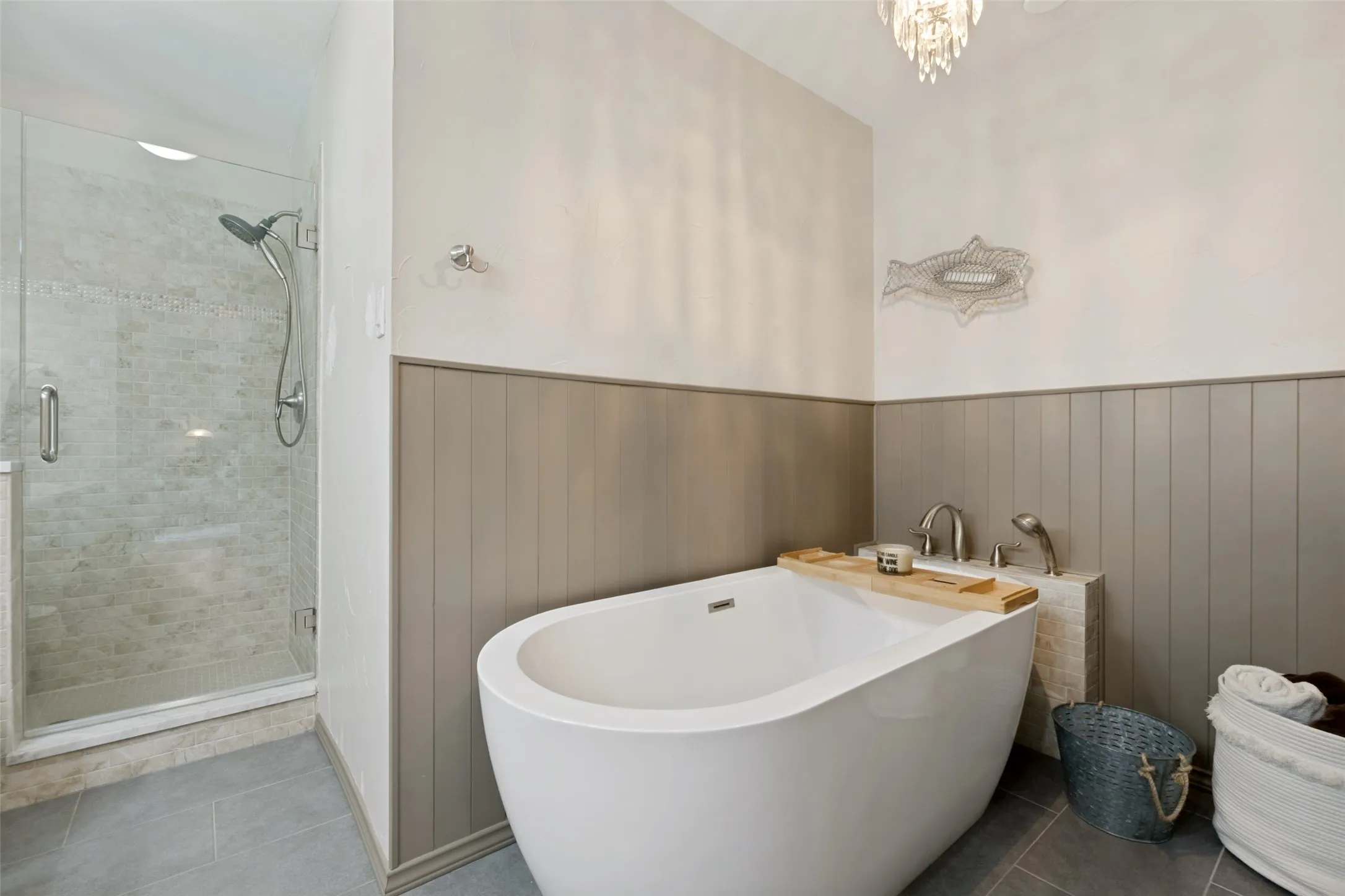 Separate Shower/bath configuration in master bath