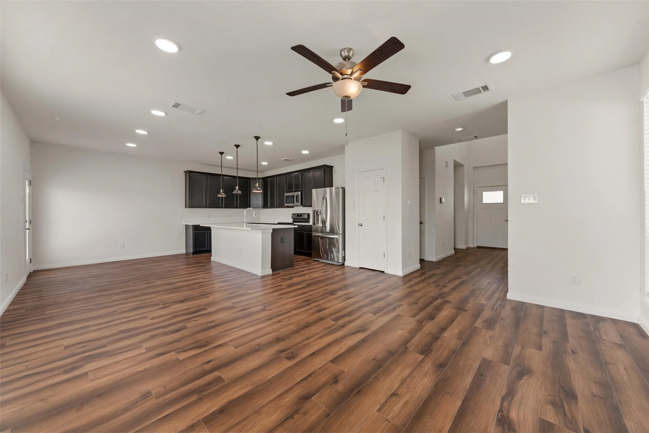 Single Family Residence For Sale in Mc Lennan County , 1520 Elise Avenue, Waco, Texas 76706, 4 Bedroom, 3 Bathroom, 2 Garage spaces, 2,034 Sqft, built in 2023, mls#21291943, Real Estate Agent in Waco, Homes For Sale in Mc Lennan county, Homes For Sale in Waco, Realtor in Waco Texas, Real Estate Brokerage Independent Realty Texas, Luminita Cordes Realtor