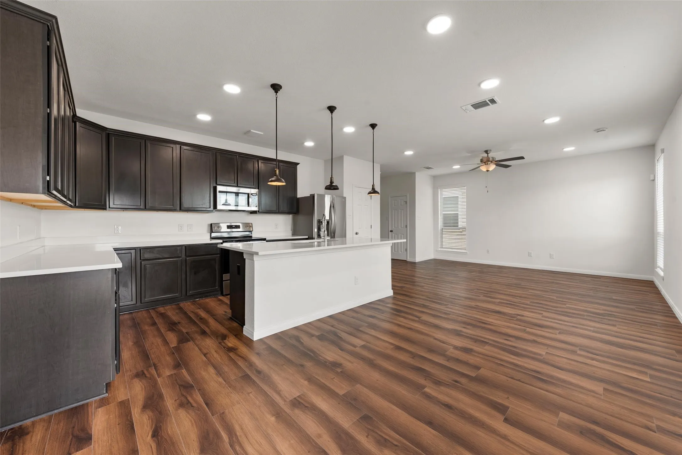 Single Family Residence For Sale in Mc Lennan County , 1520 Elise Avenue, Waco, Texas 76706, 4 Bedroom, 3 Bathroom, 2 Garage spaces, 2,034 Sqft, built in 2023, mls#21291943, Real Estate Agent in Waco, Homes For Sale in Mc Lennan county, Homes For Sale in Waco, Realtor in Waco Texas, Real Estate Brokerage Independent Realty Texas, Luminita Cordes Realtor