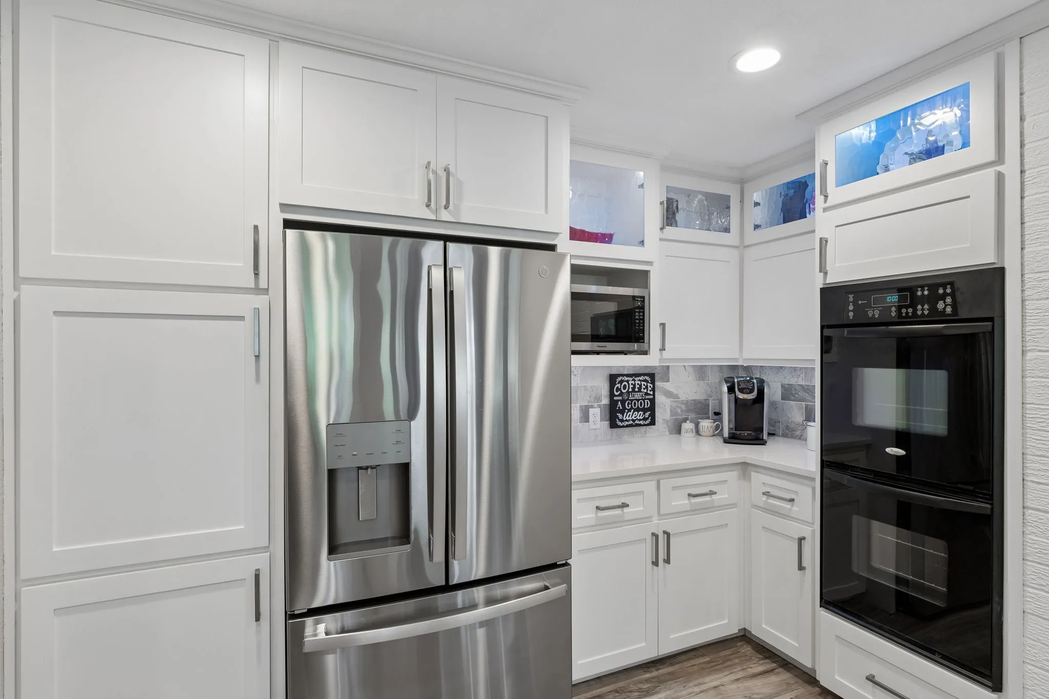 Single Family Residence For Sale in Tarrant County , 7208 Tumbleweed Court, Colleyville, Texas 76034, 4 Bedroom, 3 Bathroom, 6 Garage spaces, 2,063 Sqft, built in 1973, mls#21268037, Real Estate Agent in Colleyville, Homes For Sale in Tarrant county, Homes For Sale in Colleyville, Realtor in Colleyville Texas, Real Estate Brokerage Independent Realty Texas, Luminita Cordes Realtor