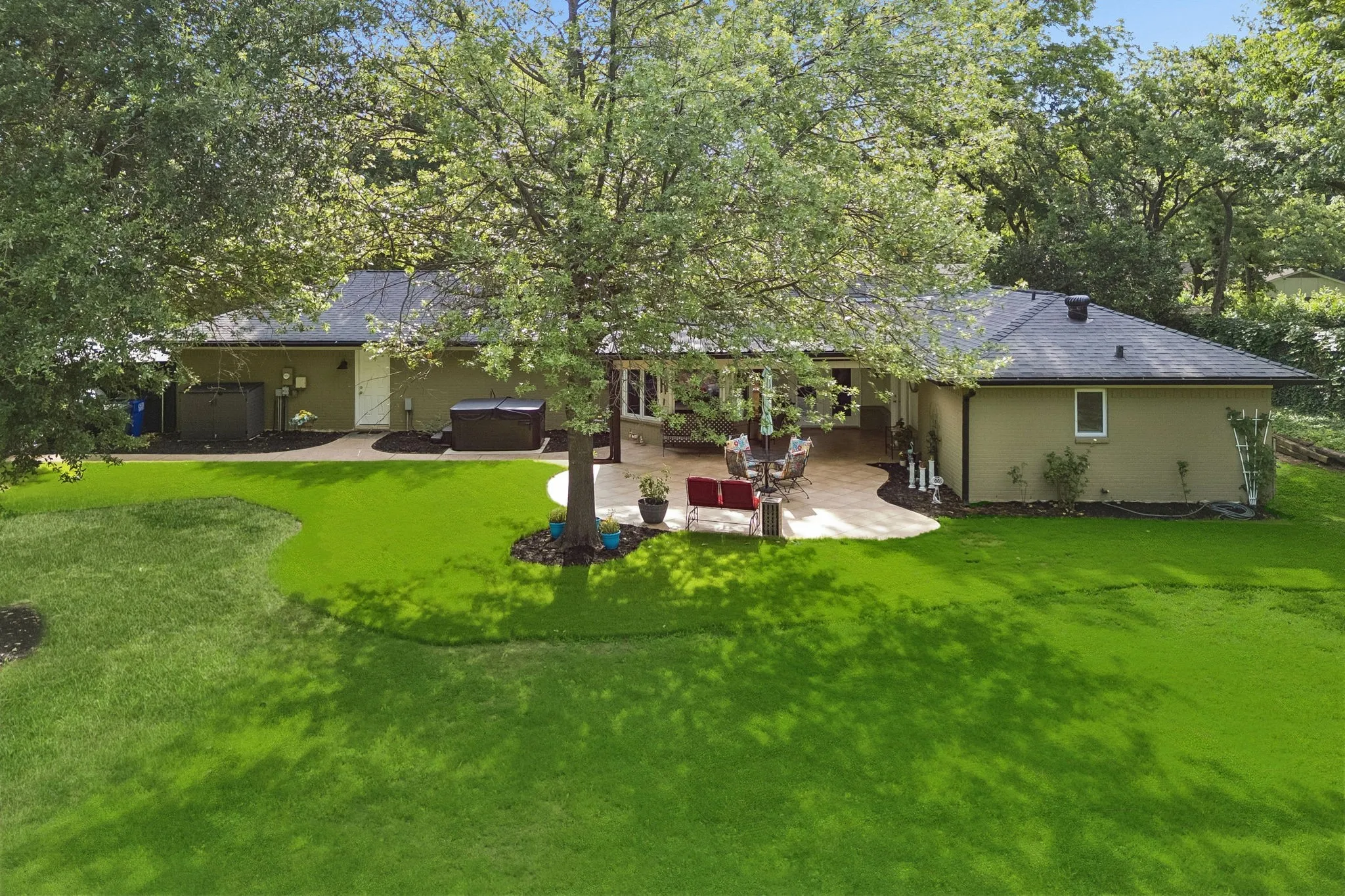 Single Family Residence For Sale in Tarrant County , 7208 Tumbleweed Court, Colleyville, Texas 76034, 4 Bedroom, 3 Bathroom, 6 Garage spaces, 2,063 Sqft, built in 1973, mls#21268037, Real Estate Agent in Colleyville, Homes For Sale in Tarrant county, Homes For Sale in Colleyville, Realtor in Colleyville Texas, Real Estate Brokerage Independent Realty Texas, Luminita Cordes Realtor