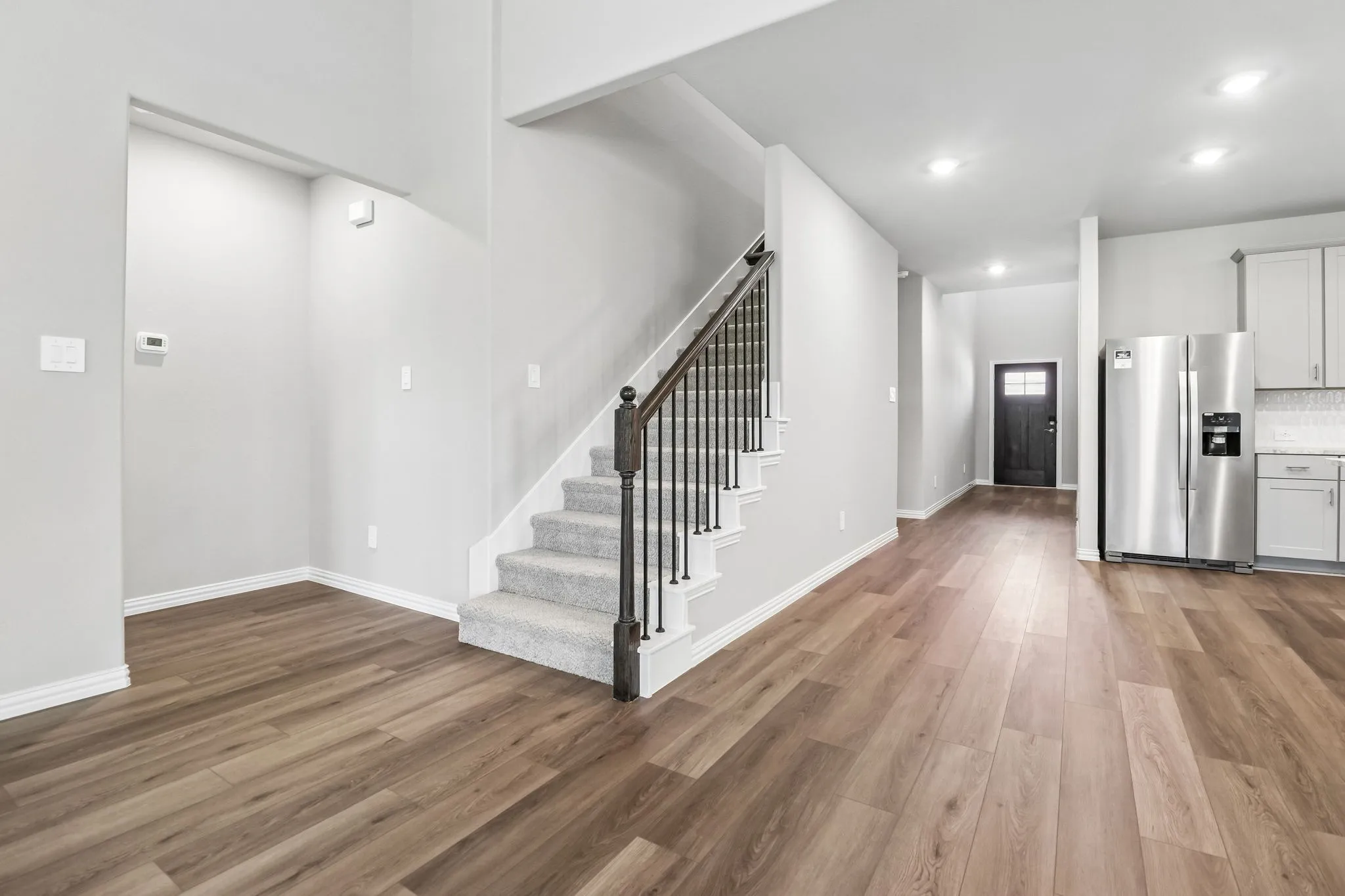  Photo is not of the actual home, but is an inspirational photo of builder’s model home and may depict options, furnishings, and/or decorator features that are not included.
