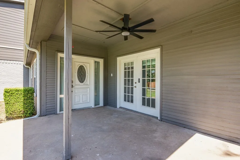 Single Family Residence For Sale in Johnson County , 1416 Apache Court, Joshua, Texas 76058, 3 Bedroom, 3 Bathroom, 2 Garage spaces, 2,572 Sqft, built in 1982, mls#21291361, Real Estate Agent in Joshua, Homes For Sale in Johnson county, Homes For Sale in Joshua, Realtor in Joshua Texas, Real Estate Brokerage Independent Realty Texas, Luminita Cordes Realtor