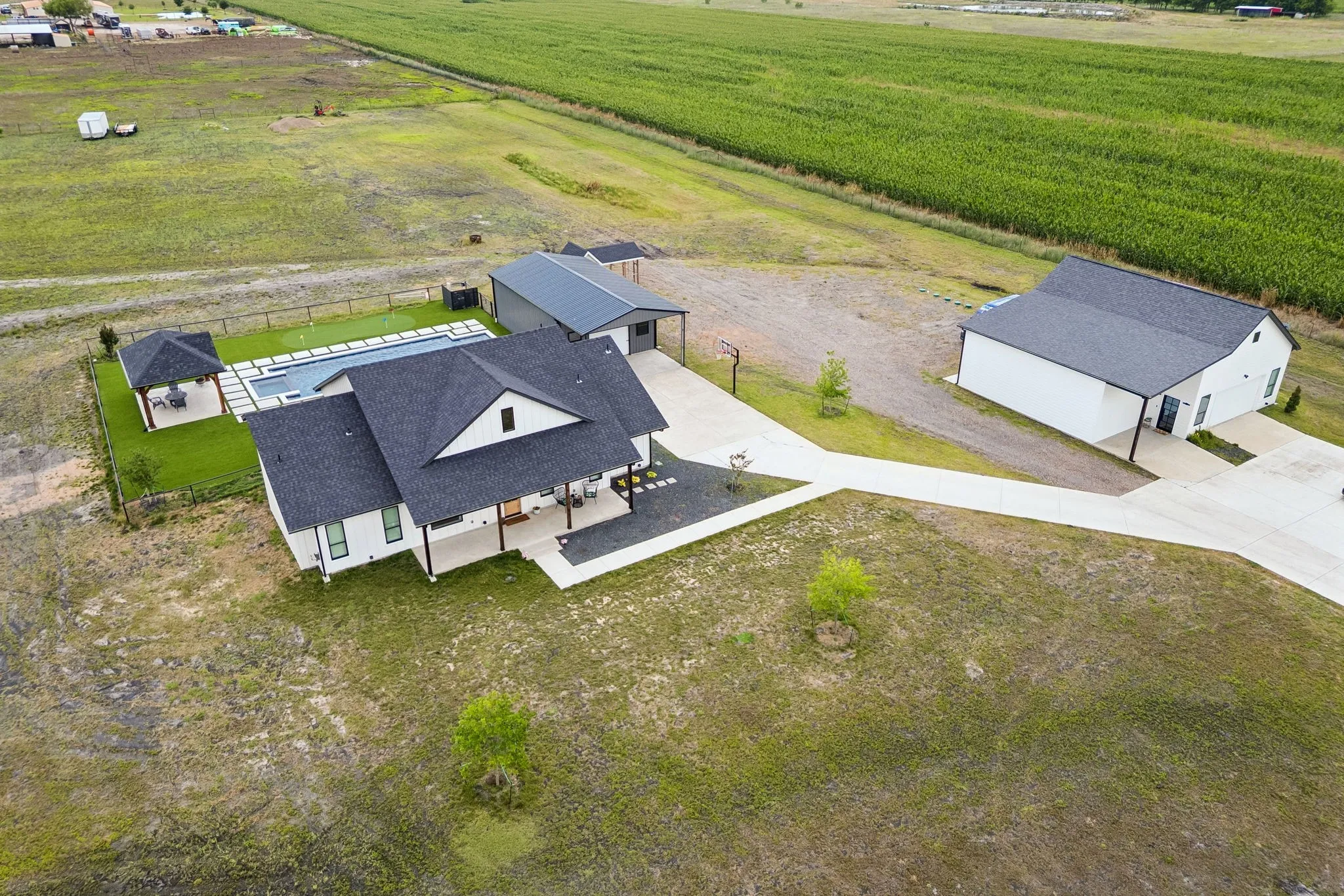 Single Family Residence For Sale in Collin County , 9224 County Road 592, Nevada, Texas 75173, 4 Bedroom, 2 Bathroom, 3 Garage spaces, 3,354 Sqft, built in 2023, mls#21286720, Real Estate Agent in Nevada, Homes For Sale in Collin county, Homes For Sale in Nevada, Realtor in Nevada Texas, Real Estate Brokerage Independent Realty Texas, Luminita Cordes Realtor