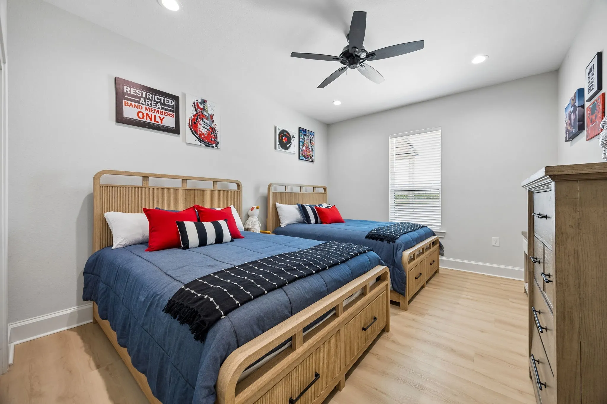 Single Family Residence For Sale in Collin County , 9224 County Road 592, Nevada, Texas 75173, 4 Bedroom, 2 Bathroom, 3 Garage spaces, 3,354 Sqft, built in 2023, mls#21286720, Real Estate Agent in Nevada, Homes For Sale in Collin county, Homes For Sale in Nevada, Realtor in Nevada Texas, Real Estate Brokerage Independent Realty Texas, Luminita Cordes Realtor
