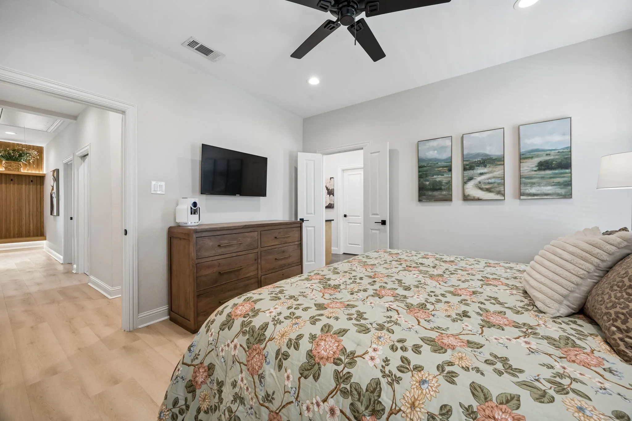 Single Family Residence For Sale in Collin County , 9224 County Road 592, Nevada, Texas 75173, 4 Bedroom, 2 Bathroom, 3 Garage spaces, 3,354 Sqft, built in 2023, mls#21286720, Real Estate Agent in Nevada, Homes For Sale in Collin county, Homes For Sale in Nevada, Realtor in Nevada Texas, Real Estate Brokerage Independent Realty Texas, Luminita Cordes Realtor