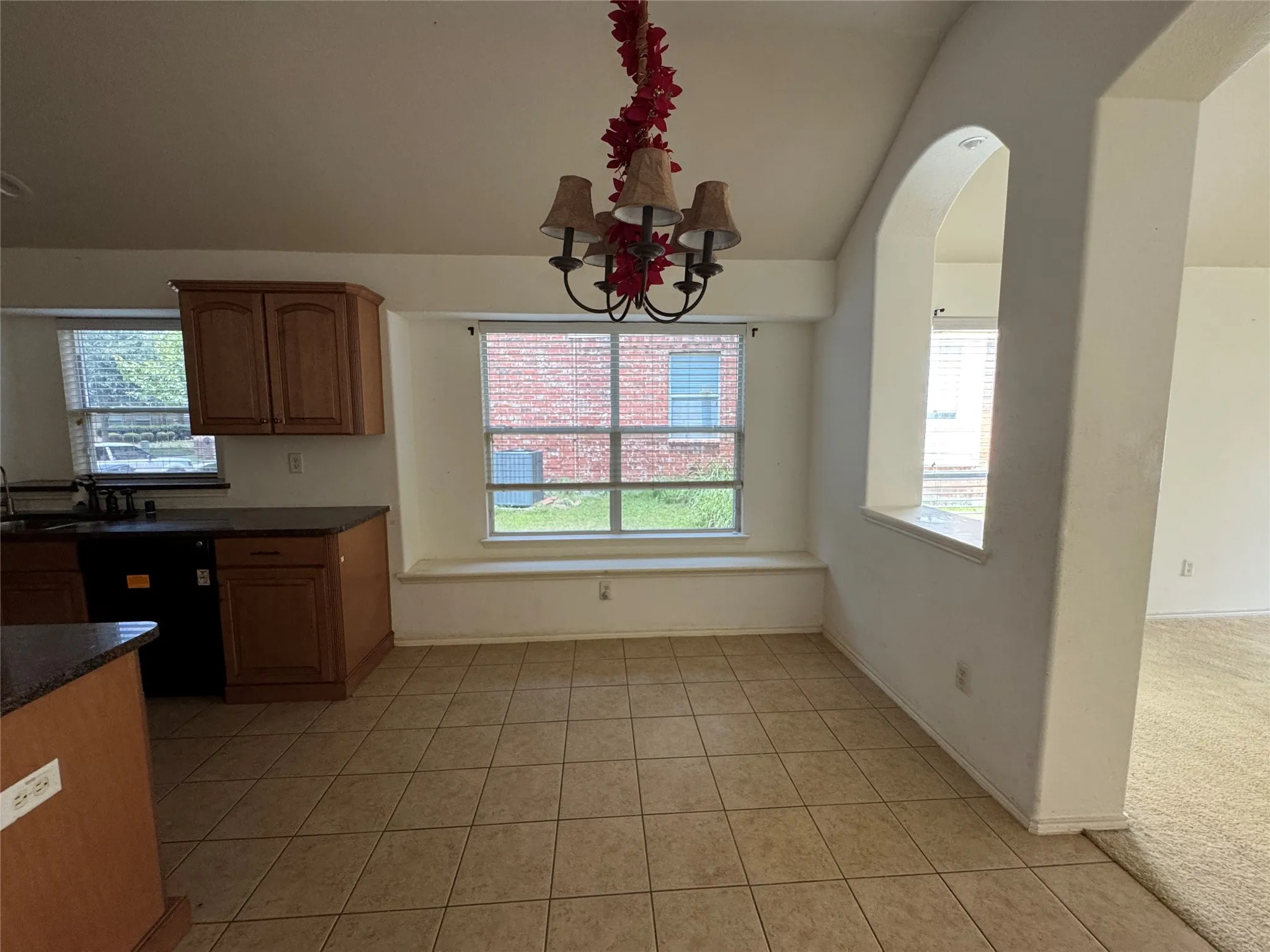 Single Family Residence For Sale in Collin County , 2033 Meadow Park Drive, Princeton, Texas 75407, 4 Bedroom, 2 Bathroom, 2 Garage spaces, 2,031 Sqft, built in 2005, mls#21290260, Real Estate Agent in Princeton, Homes For Sale in Collin county, Homes For Sale in Princeton, Realtor in Princeton Texas, Real Estate Brokerage Independent Realty Texas, Luminita Cordes Realtor