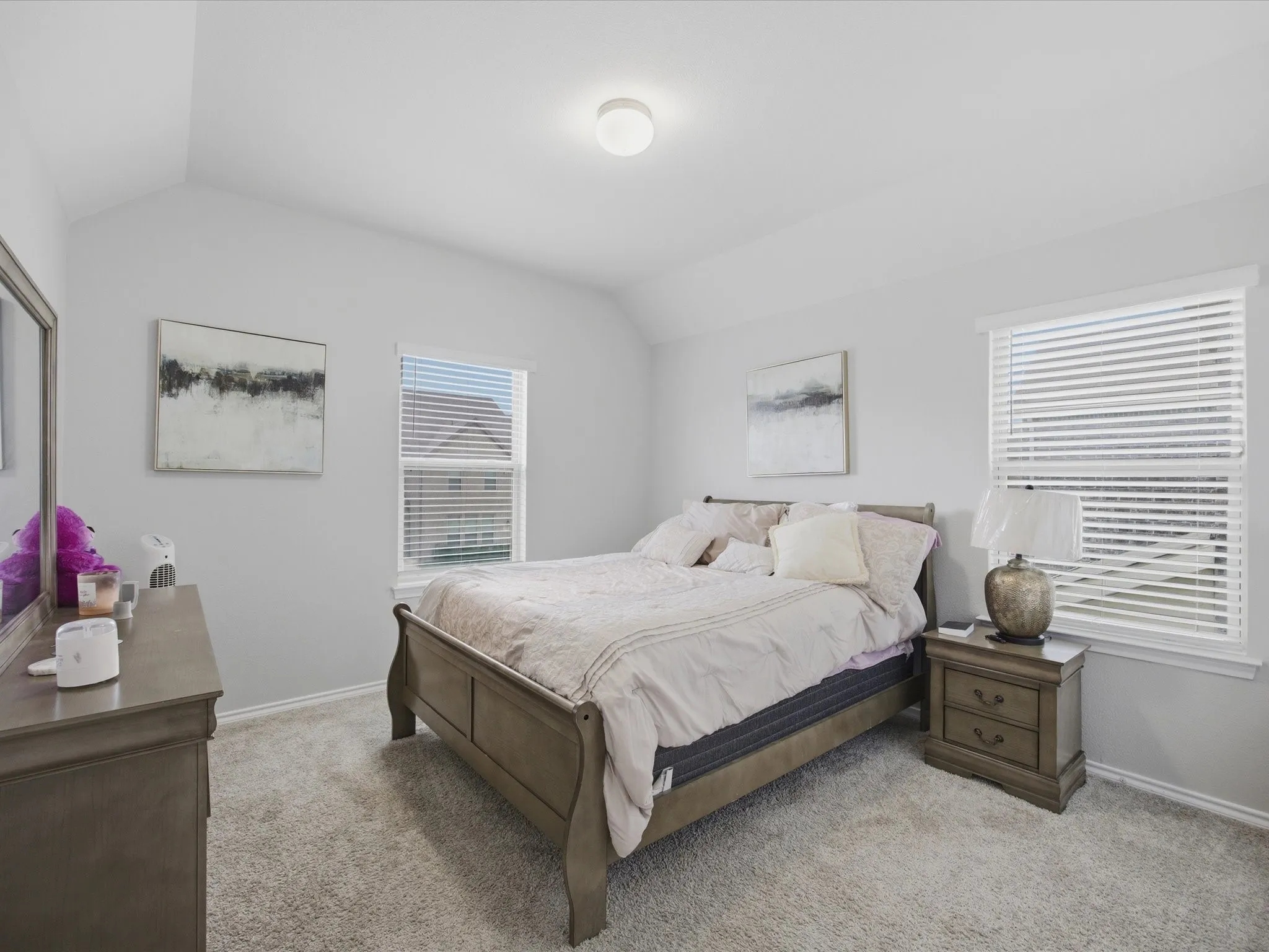 Townhouse For Rent in Tarrant County , 420 Milverton Drive, Fort Worth, Texas 76036, 4 Bedroom, 3 Bathroom, 2 Garage spaces, 1,993 Sqft, built in 2021, mls#21289651, Real Estate Agent in Fort Worth, Homes For Rent in Tarrant county, Homes For Rent in Fort Worth, Realtor in Fort Worth Texas, Real Estate Brokerage Independent Realty Texas, Luminita Cordes Realtor