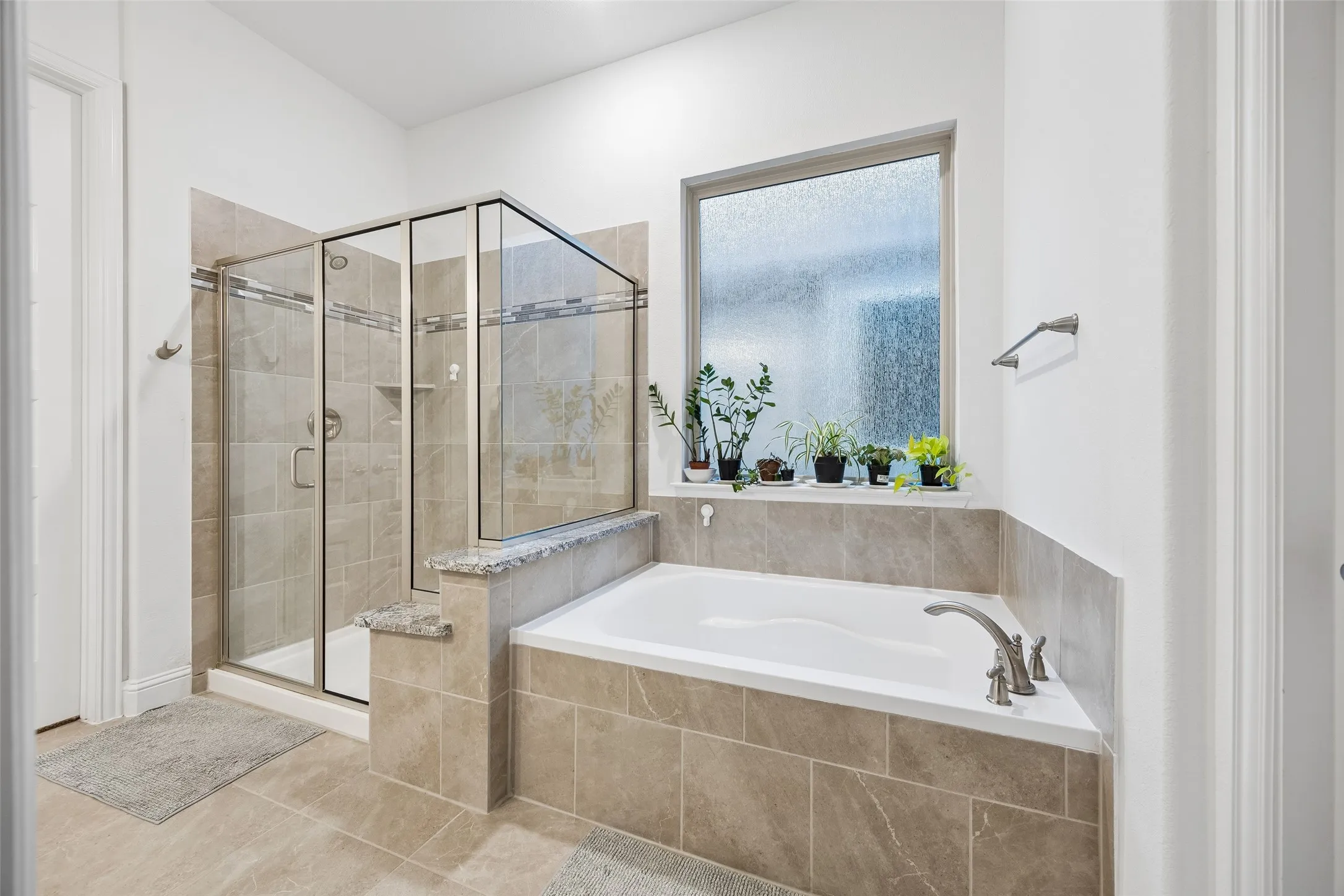 Single Family Residence For Sale in Dallas County , 7507 Coronado Drive, Rowlett, Texas 75088, 2 Bedroom, 3 Bathroom, 2 Garage spaces, 2,000 Sqft, built in 2019, mls#21290891, Real Estate Agent in Rowlett, Homes For Sale in Dallas county, Homes For Sale in Rowlett, Realtor in Rowlett Texas, Real Estate Brokerage Independent Realty Texas, Luminita Cordes Realtor