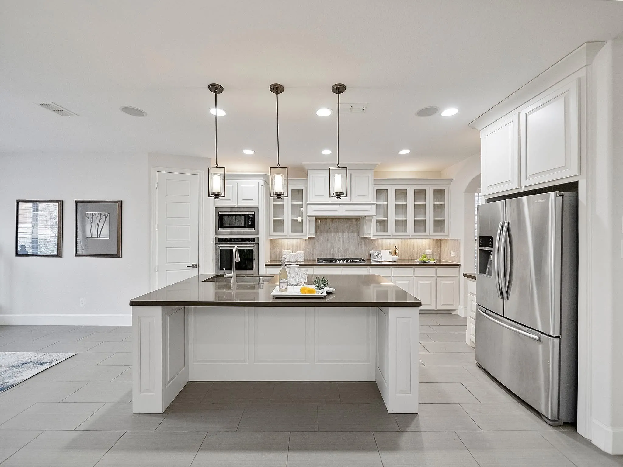 Single Family Residence For Rent in Denton County , 2805 Walnut Creek Lane, The Colony, Texas 75056, 5 Bedroom, 5 Bathroom, 2 Garage spaces, 4,656 Sqft, built in 2015, mls#21292020, Real Estate Agent in The Colony, Homes For Rent in Denton county, Homes For Rent in The Colony, Realtor in The Colony Texas, Real Estate Brokerage Independent Realty Texas, Luminita Cordes Realtor