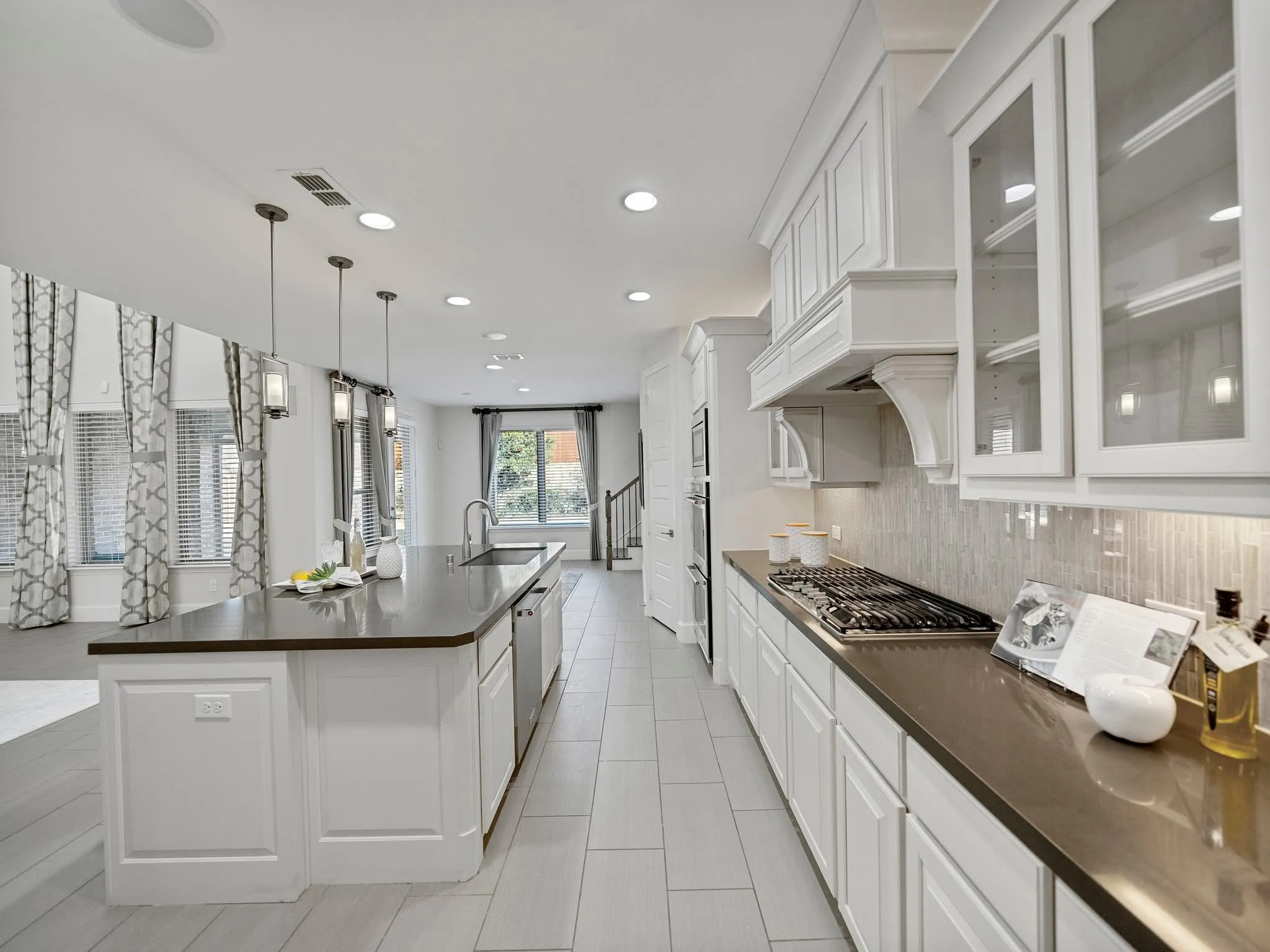 Single Family Residence For Rent in Denton County , 2805 Walnut Creek Lane, The Colony, Texas 75056, 5 Bedroom, 5 Bathroom, 2 Garage spaces, 4,656 Sqft, built in 2015, mls#21292020, Real Estate Agent in The Colony, Homes For Rent in Denton county, Homes For Rent in The Colony, Realtor in The Colony Texas, Real Estate Brokerage Independent Realty Texas, Luminita Cordes Realtor