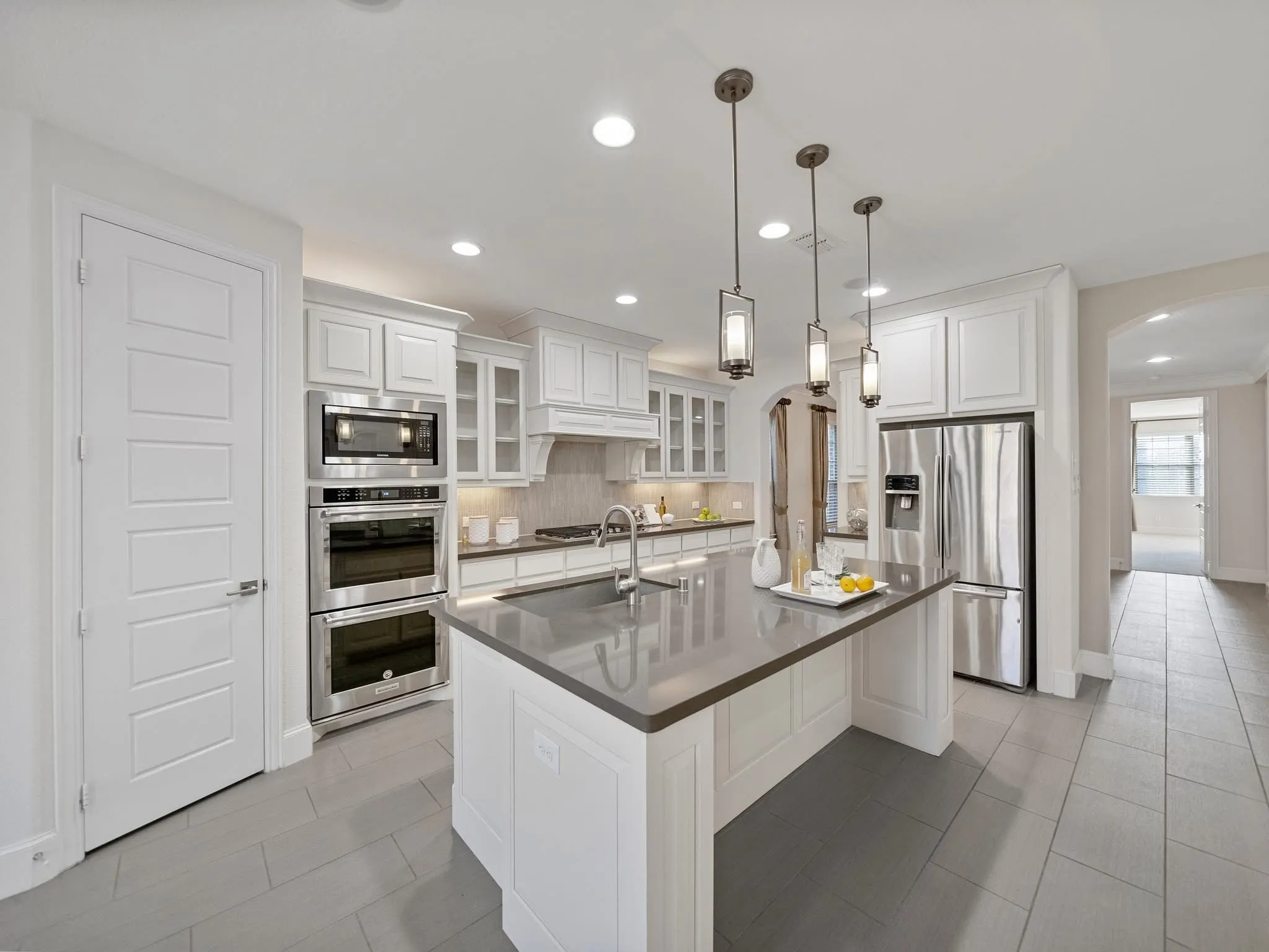 Single Family Residence For Rent in Denton County , 2805 Walnut Creek Lane, The Colony, Texas 75056, 5 Bedroom, 5 Bathroom, 2 Garage spaces, 4,656 Sqft, built in 2015, mls#21292020, Real Estate Agent in The Colony, Homes For Rent in Denton county, Homes For Rent in The Colony, Realtor in The Colony Texas, Real Estate Brokerage Independent Realty Texas, Luminita Cordes Realtor