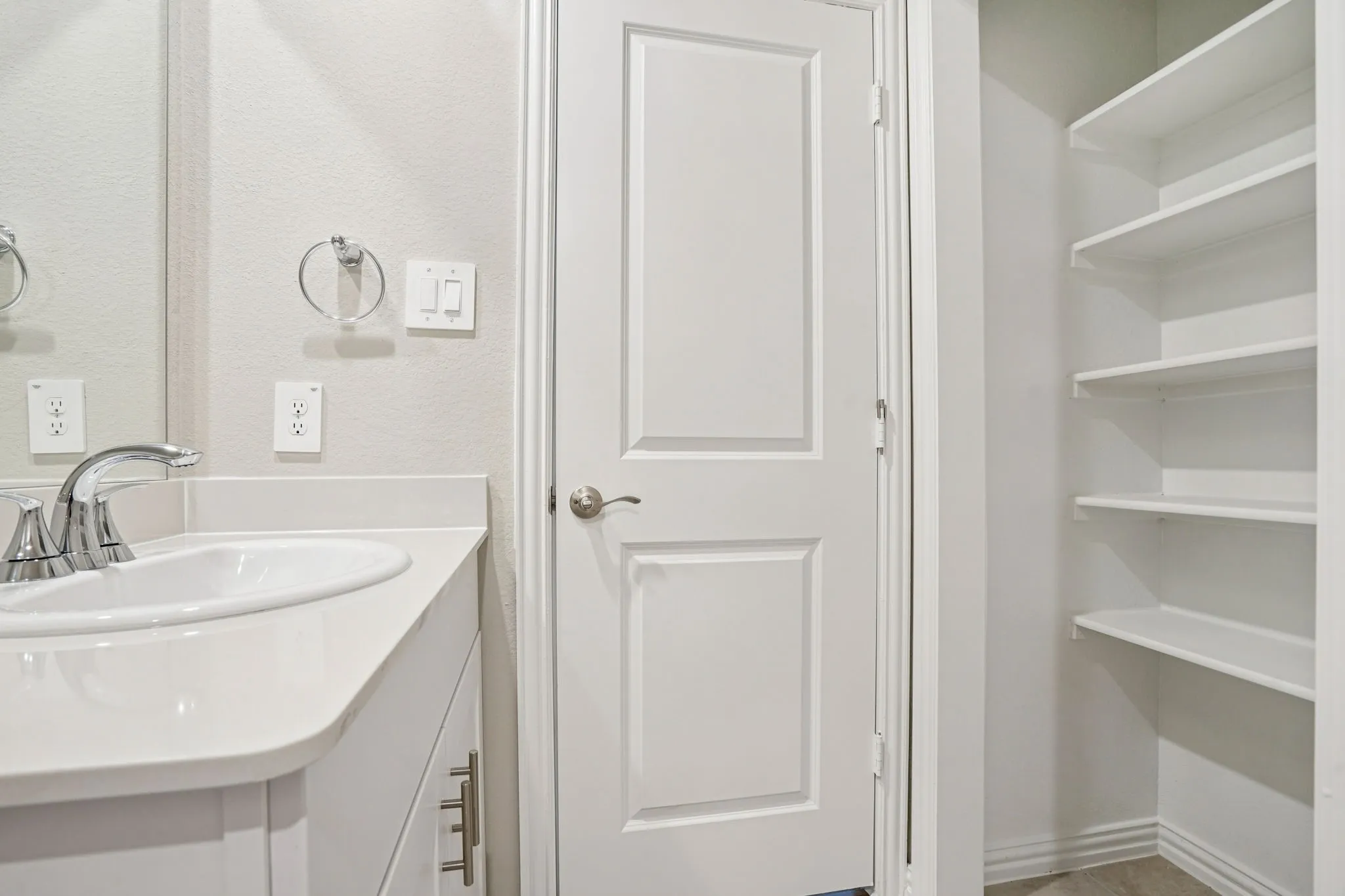Photo is not of the actual home, but is an inspirational photo of builder’s model home and may depict options, furnishings, and/or decorator features that are not included.