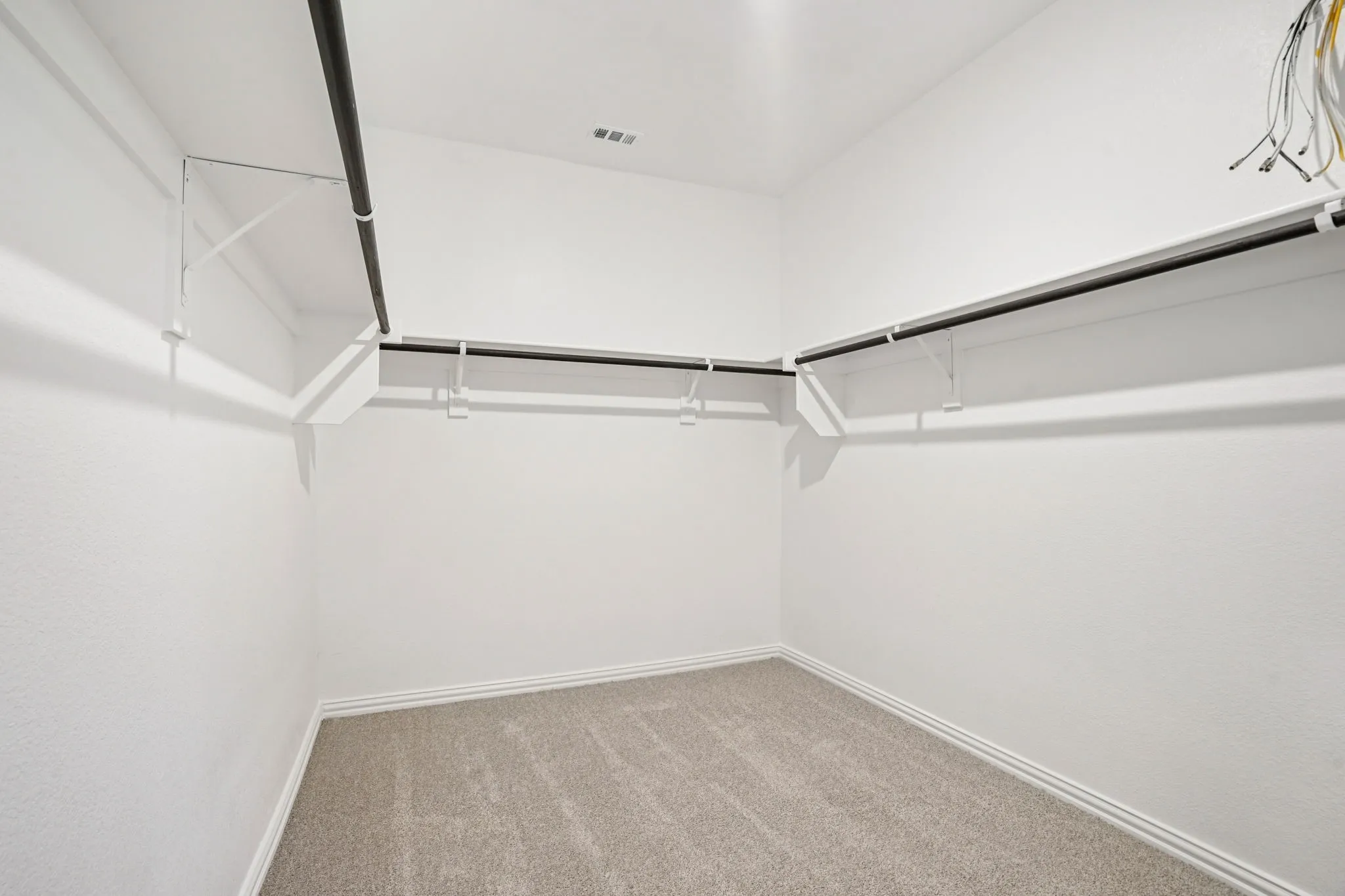 Photo is not of the actual home, but is an inspirational photo of builder’s model home and may depict options, furnishings, and/or decorator features that are not included.