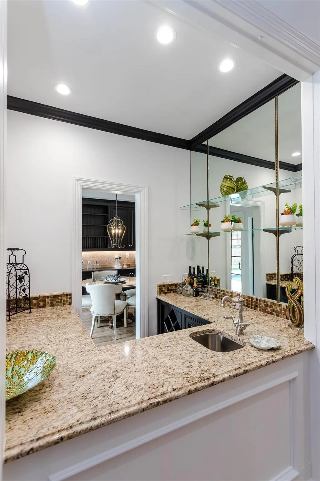 Single Family Residence For Rent in Dallas County , 11712 Forest Court, Dallas, Texas 75230, 4 Bedrooms, 5 Bathrooms, 2 Garage spaces, 3,788 Sqft, built in 1982, Price $15,000, mls#21292038, Real Estate Agent in Dallas, Homes For Rent in Dallas county, Homes For Rent in Dallas, Realtor in Dallas Texas, Real Estate Brokerage Independent Realty Texas, Luminita Cordes Realtor