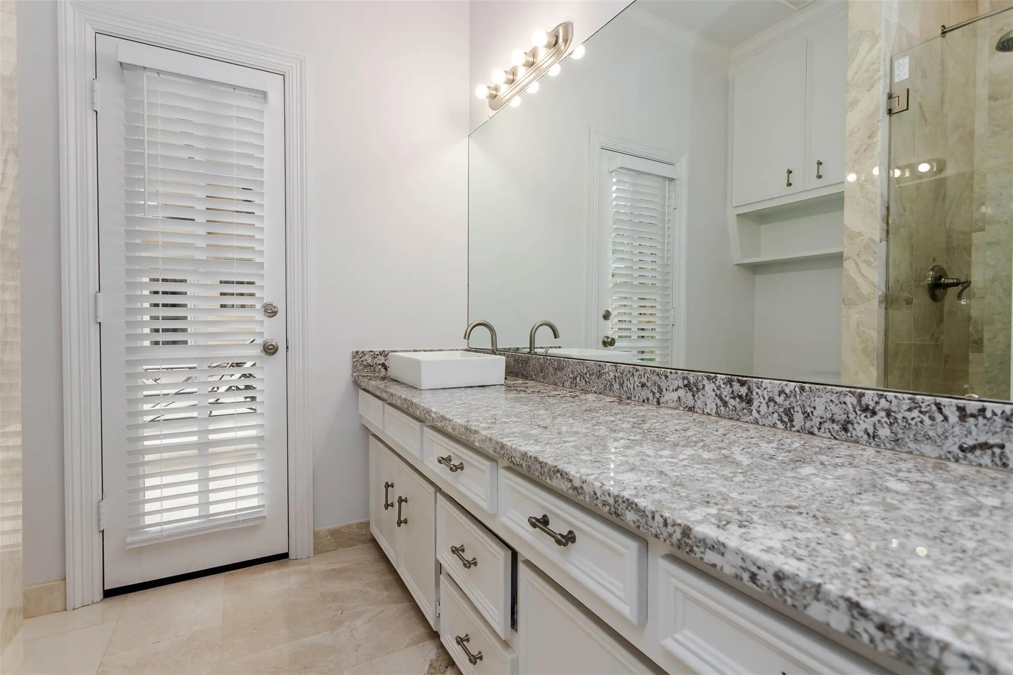 Single Family Residence For Rent in Dallas County , 11712 Forest Court, Dallas, Texas 75230, 4 Bedrooms, 5 Bathrooms, 2 Garage spaces, 3,788 Sqft, built in 1982, Price $15,000, mls#21292038, Real Estate Agent in Dallas, Homes For Rent in Dallas county, Homes For Rent in Dallas, Realtor in Dallas Texas, Real Estate Brokerage Independent Realty Texas, Luminita Cordes Realtor