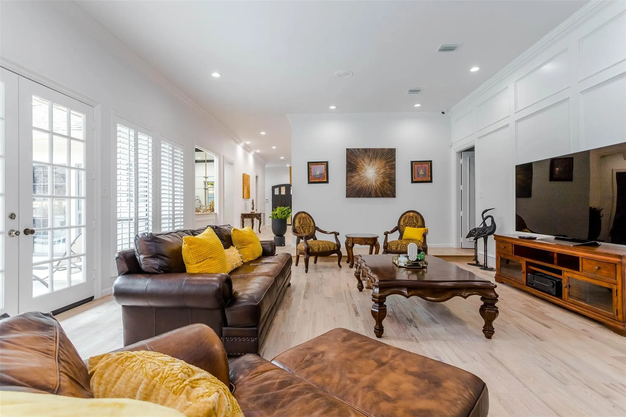 Single Family Residence For Rent in Dallas County , 11712 Forest Court, Dallas, Texas 75230, 4 Bedrooms, 5 Bathrooms, 2 Garage spaces, 3,788 Sqft, built in 1982, Price $15,000, mls#21292038, Real Estate Agent in Dallas, Homes For Rent in Dallas county, Homes For Rent in Dallas, Realtor in Dallas Texas, Real Estate Brokerage Independent Realty Texas, Luminita Cordes Realtor