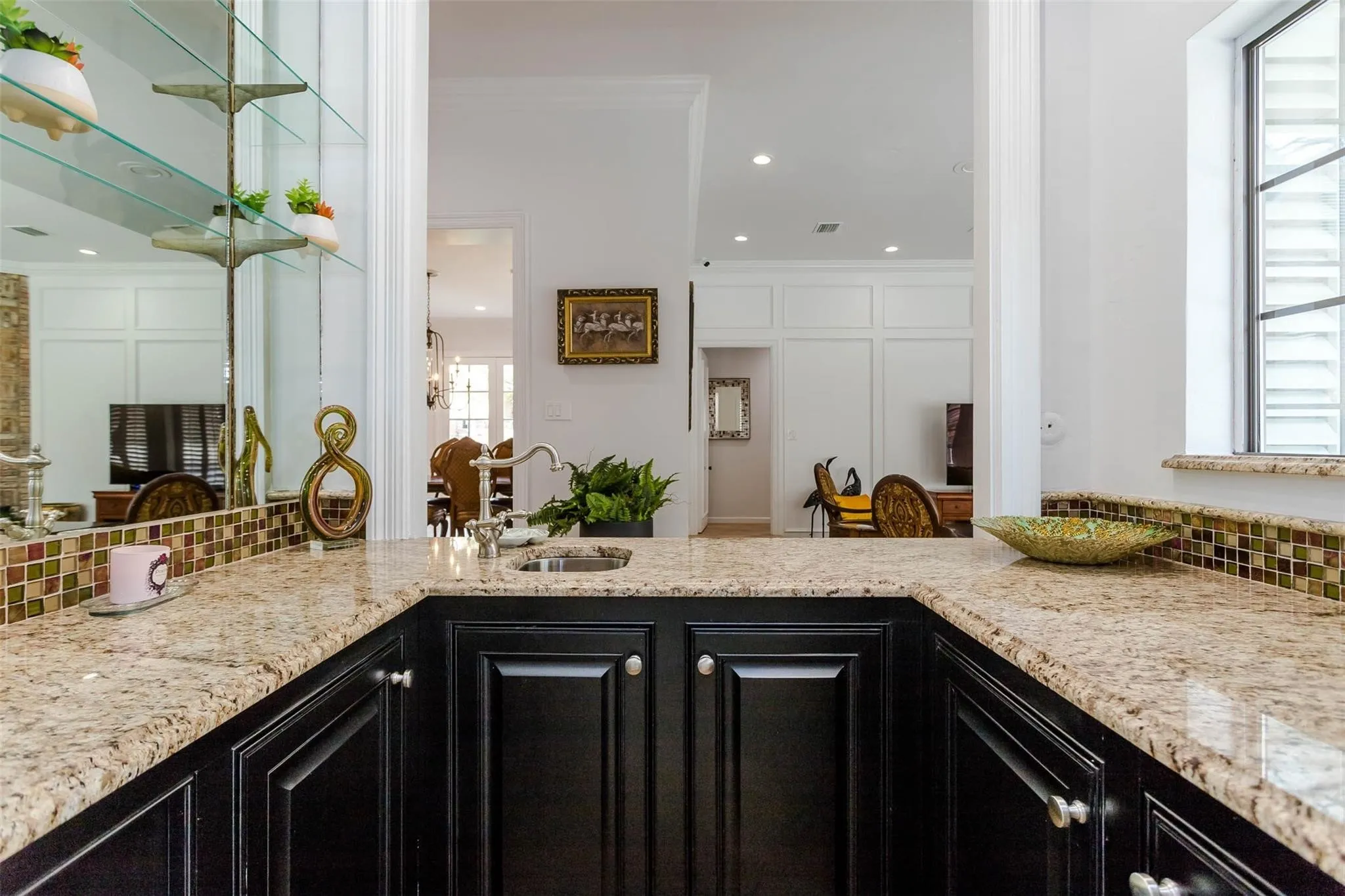 Single Family Residence For Rent in Dallas County , 11712 Forest Court, Dallas, Texas 75230, 4 Bedrooms, 5 Bathrooms, 2 Garage spaces, 3,788 Sqft, built in 1982, Price $15,000, mls#21292038, Real Estate Agent in Dallas, Homes For Rent in Dallas county, Homes For Rent in Dallas, Realtor in Dallas Texas, Real Estate Brokerage Independent Realty Texas, Luminita Cordes Realtor