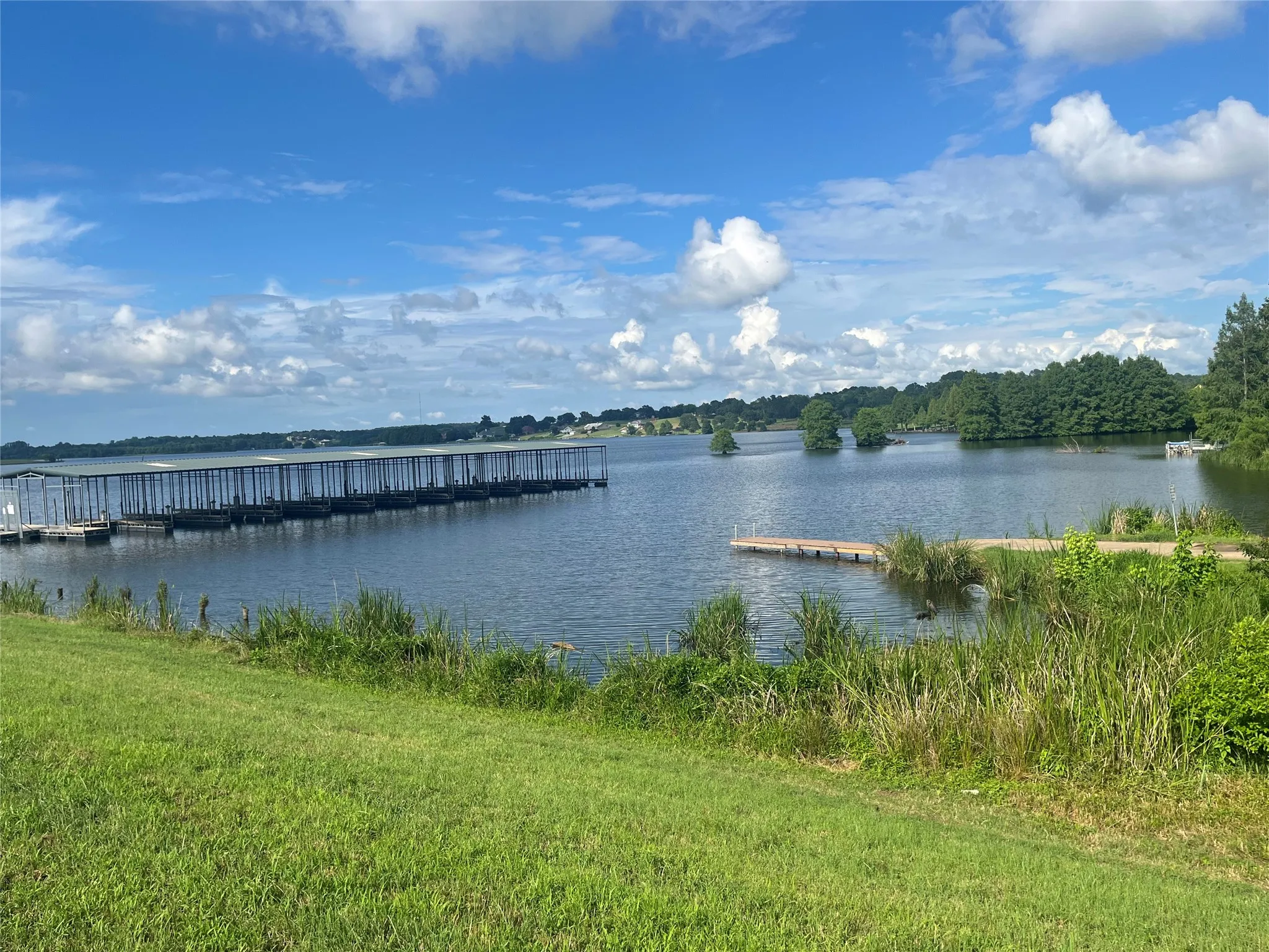 Improved Land For Sale in Henderson County , Lot 351 Grand View Drive, Athens, Texas 75752, 0, 0, Garage spaces, 0 Sqft, built in 0, Price $85,000, mls#21292009, Real Estate Agent in Athens, Homes For Sale in Henderson county, Homes For Sale in Athens, Realtor in Athens Texas, Real Estate Brokerage Independent Realty Texas, Luminita Cordes Realtor
