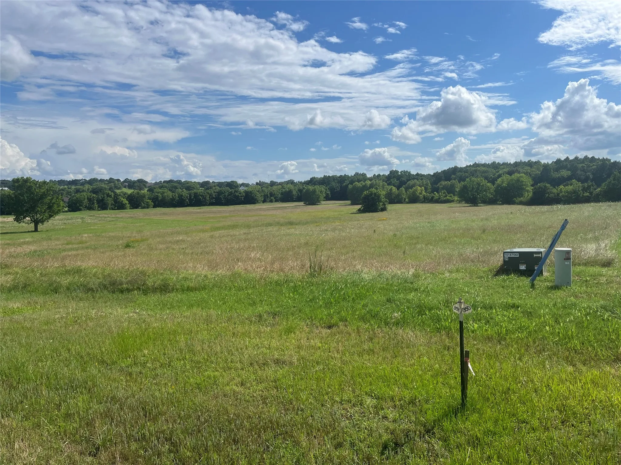 5 acres of land, with electric