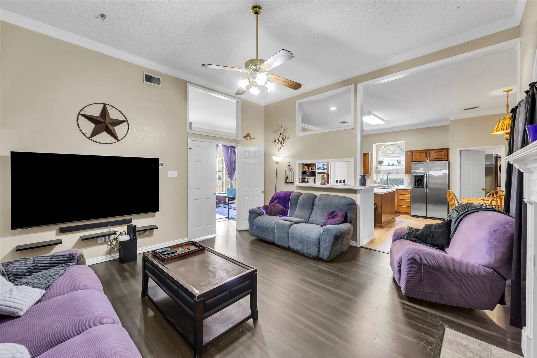 Single Family Residence For Sale in Dallas County , 1623 Ariel Drive, Mesquite, Texas 75181, 3 Bedroom, 2 Bathroom, 2 Garage spaces, 1,936 Sqft, built in 1994, mls#21289151, Real Estate Agent in Mesquite, Homes For Sale in Dallas county, Homes For Sale in Mesquite, Realtor in Mesquite Texas, Real Estate Brokerage Independent Realty Texas, Luminita Cordes Realtor