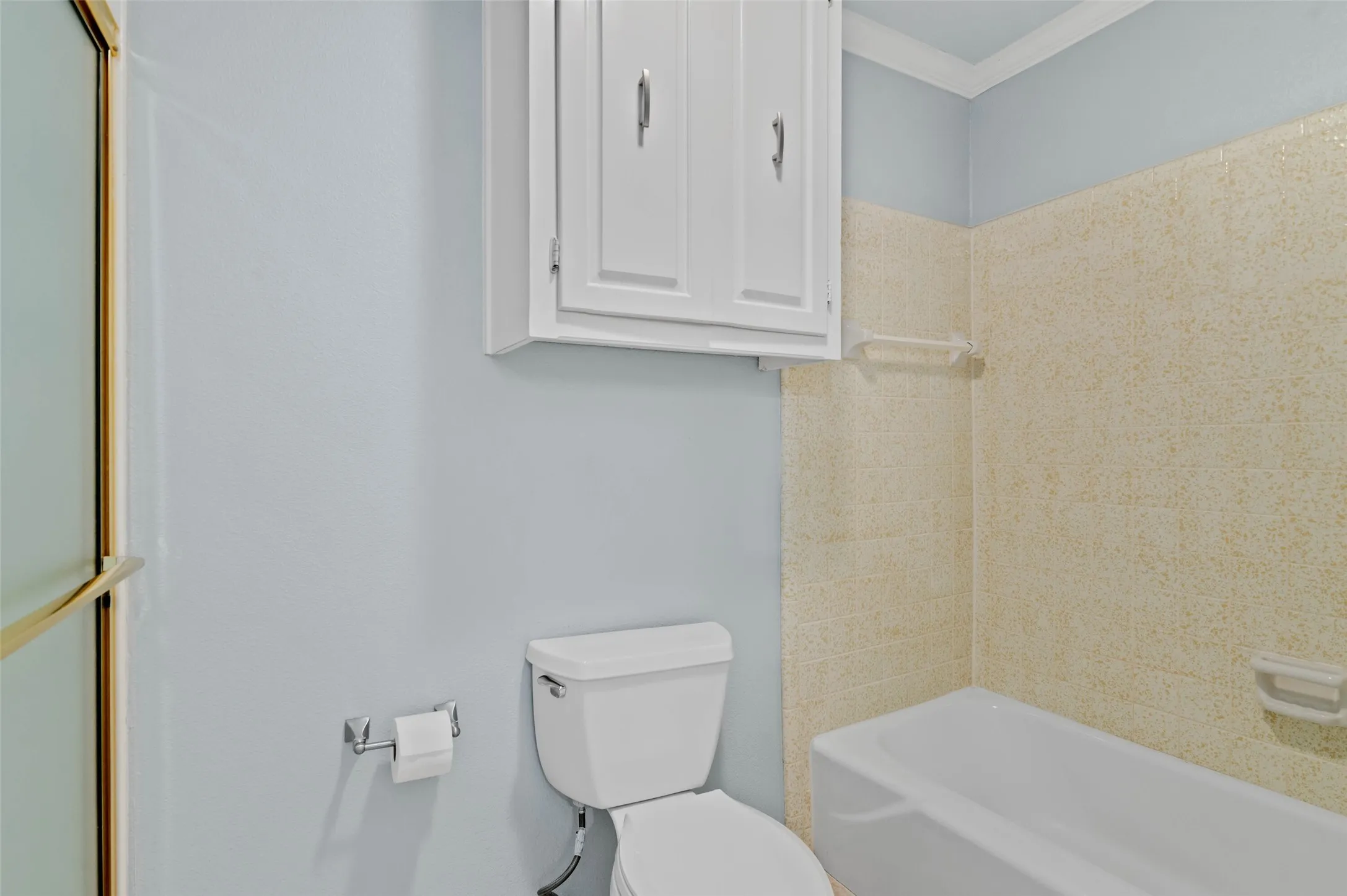 Primary bath with separate tub and shower