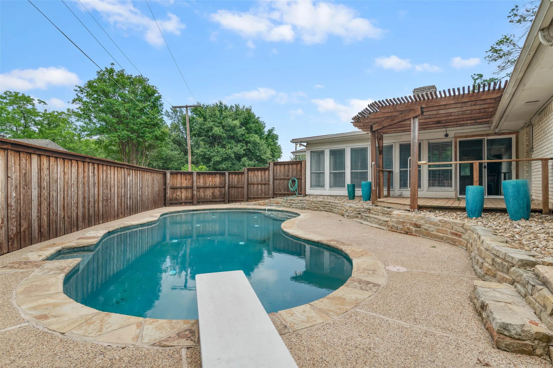 Single Family Residence For Sale in Tarrant County , 2005 Prince John Drive, Grand Prairie, Texas 75050, 3 Bedroom, 2 Bathroom, 2 Garage spaces, 2,003 Sqft, built in 1973, mls#21289086, Real Estate Agent in Grand Prairie, Homes For Sale in Tarrant county, Homes For Sale in Grand Prairie, Realtor in Grand Prairie Texas, Real Estate Brokerage Independent Realty Texas, Luminita Cordes Realtor