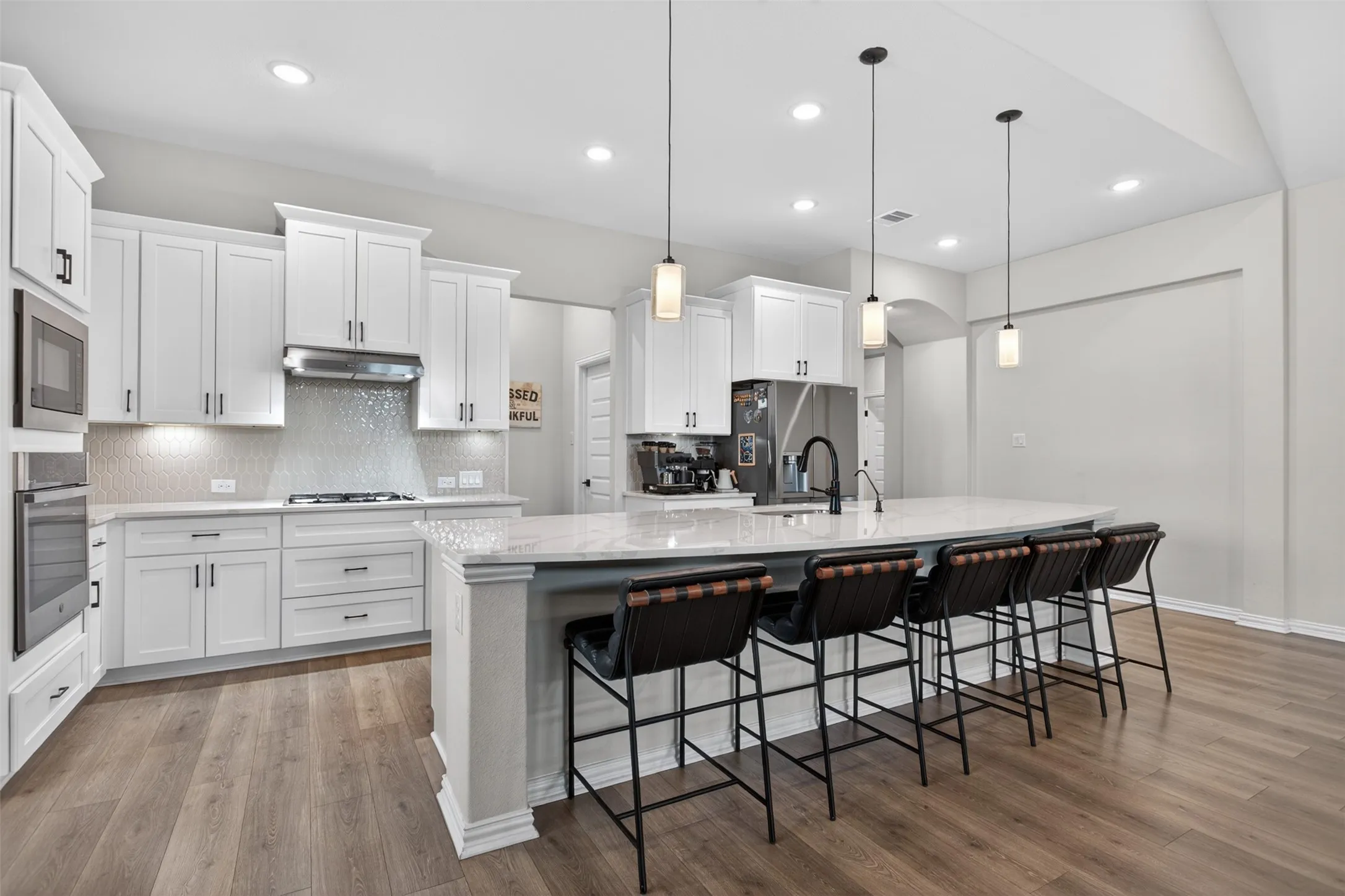 Single Family Residence For Sale in Kaufman County , 1121 Alaska Drive, Forney, Texas 75126, 4 Bedroom, 3 Bathroom, 2 Garage spaces, 2,698 Sqft, built in 2023, mls#21291877, Real Estate Agent in Forney, Homes For Sale in Kaufman county, Homes For Sale in Forney, Realtor in Forney Texas, Real Estate Brokerage Independent Realty Texas, Luminita Cordes Realtor