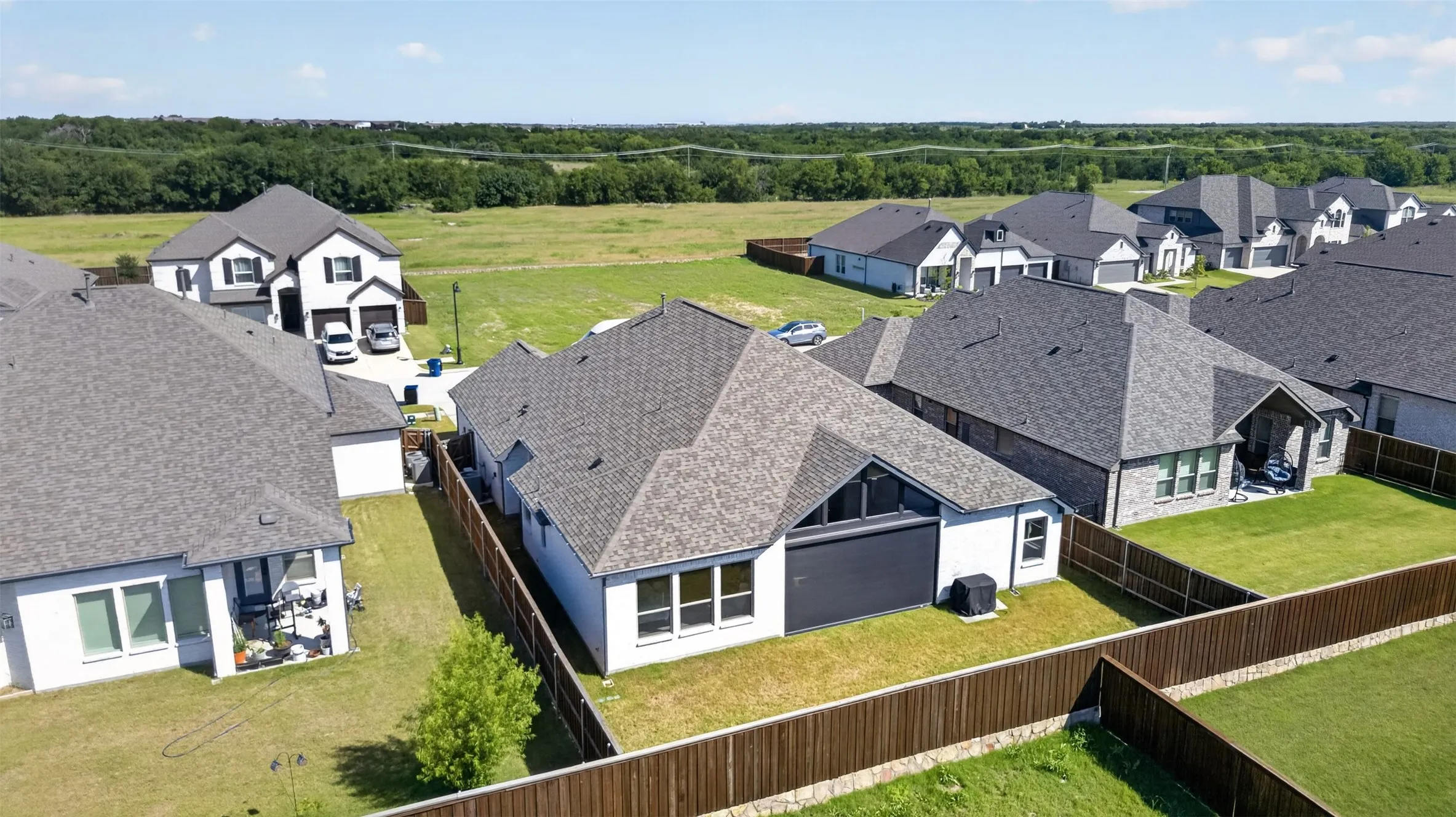 Single Family Residence For Sale in Kaufman County , 1121 Alaska Drive, Forney, Texas 75126, 4 Bedroom, 3 Bathroom, 2 Garage spaces, 2,698 Sqft, built in 2023, mls#21291877, Real Estate Agent in Forney, Homes For Sale in Kaufman county, Homes For Sale in Forney, Realtor in Forney Texas, Real Estate Brokerage Independent Realty Texas, Luminita Cordes Realtor