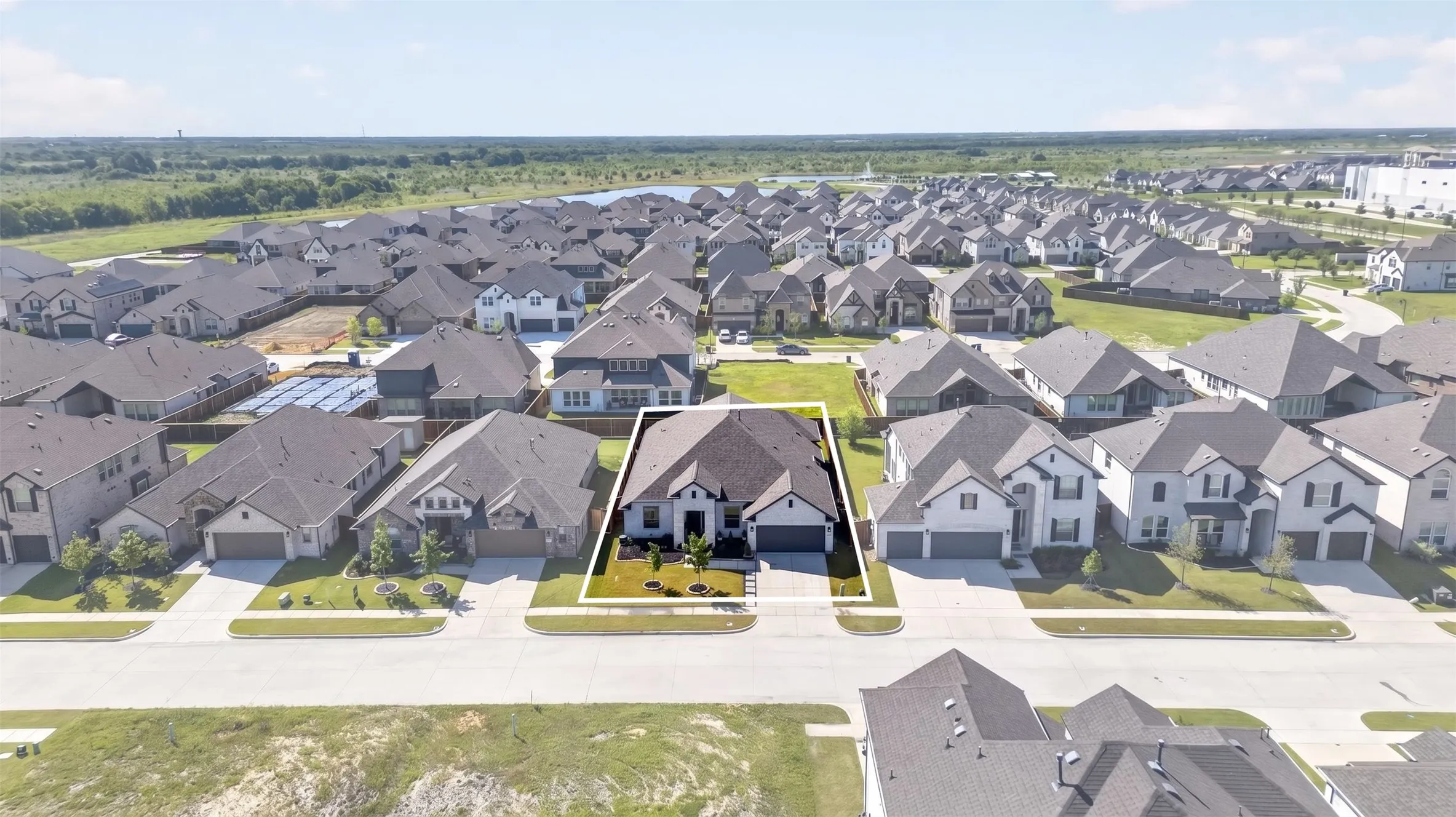 Single Family Residence For Sale in Kaufman County , 1121 Alaska Drive, Forney, Texas 75126, 4 Bedroom, 3 Bathroom, 2 Garage spaces, 2,698 Sqft, built in 2023, mls#21291877, Real Estate Agent in Forney, Homes For Sale in Kaufman county, Homes For Sale in Forney, Realtor in Forney Texas, Real Estate Brokerage Independent Realty Texas, Luminita Cordes Realtor