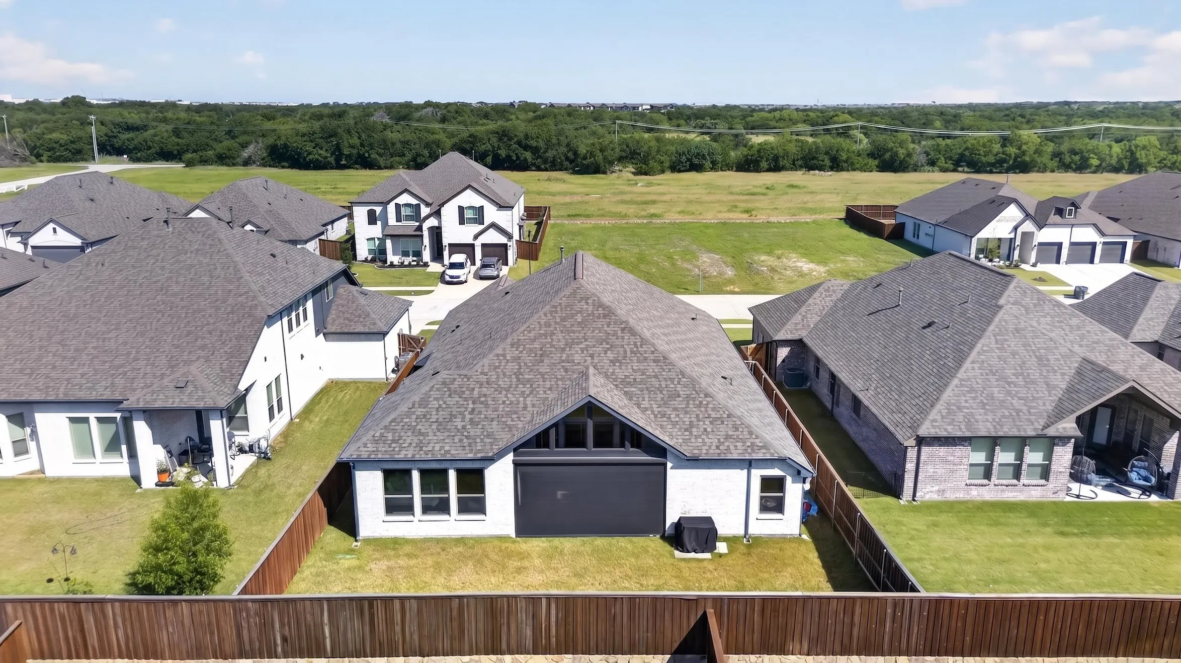 Single Family Residence For Sale in Kaufman County , 1121 Alaska Drive, Forney, Texas 75126, 4 Bedroom, 3 Bathroom, 2 Garage spaces, 2,698 Sqft, built in 2023, mls#21291877, Real Estate Agent in Forney, Homes For Sale in Kaufman county, Homes For Sale in Forney, Realtor in Forney Texas, Real Estate Brokerage Independent Realty Texas, Luminita Cordes Realtor